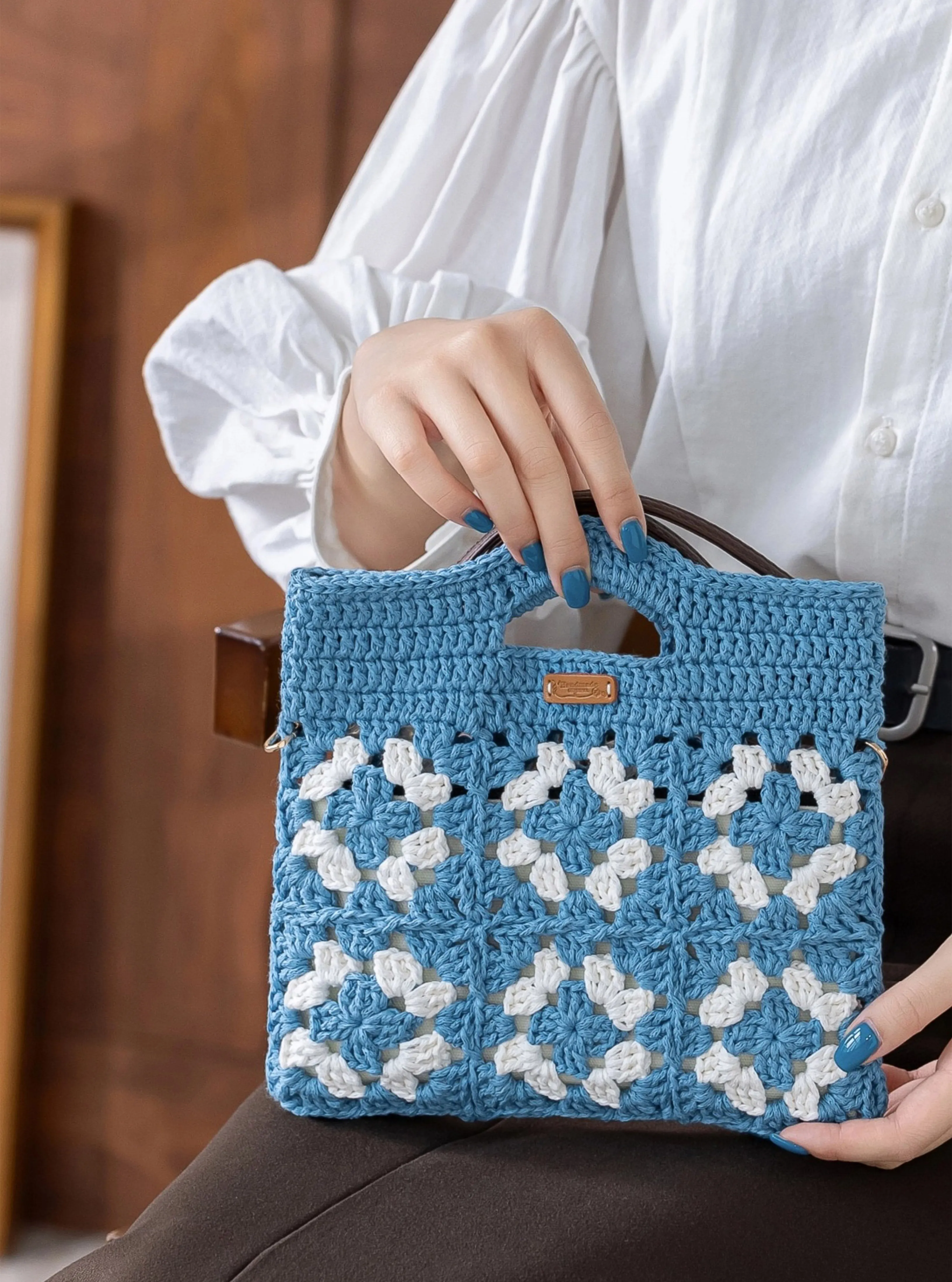 Granny Square Handbag crochet project