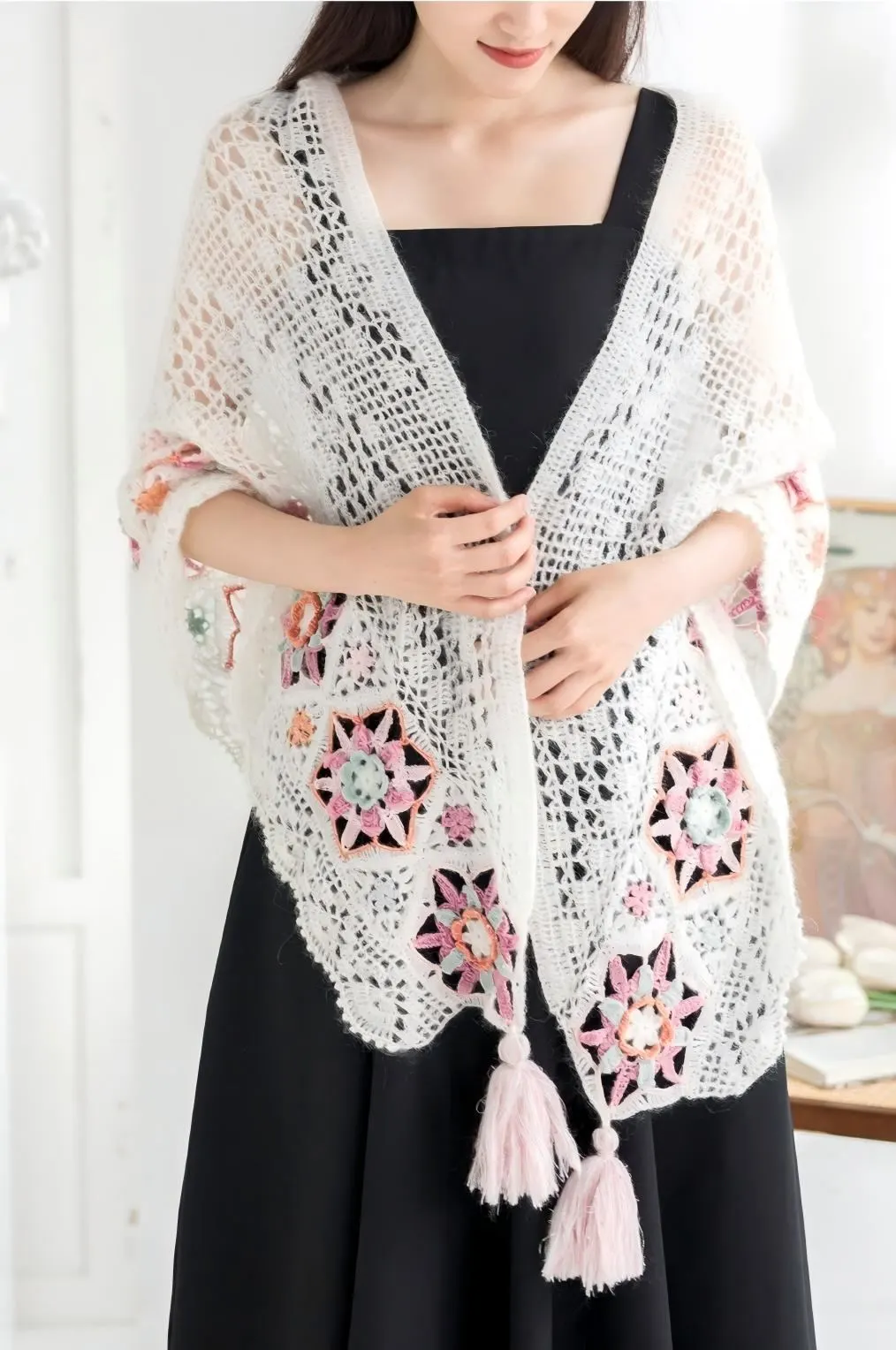 Mucha Mosaic Shawl tutorial cover