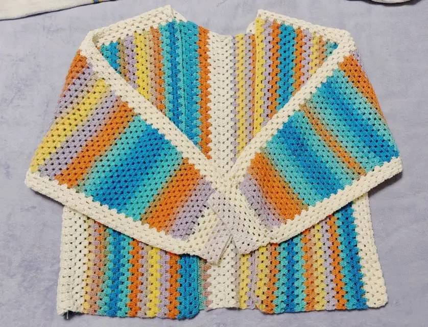 日出江花红胜火，春来江水绿如蓝！太喜欢日出的配色啦, a crochet project shared by Snow