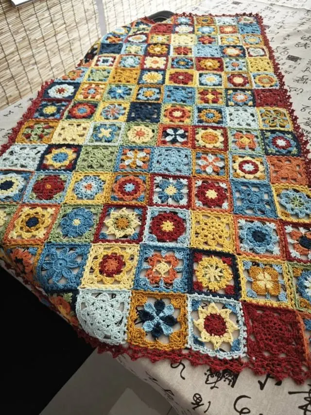 墨西哥花砖毯,自己改了花片,美艳, a crochet project shared by 小丽