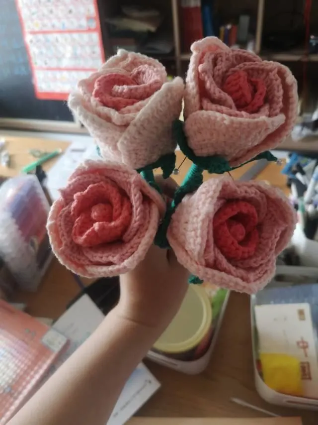 一个材料包可以做5朵花, a crochet project shared by 娄仲秋