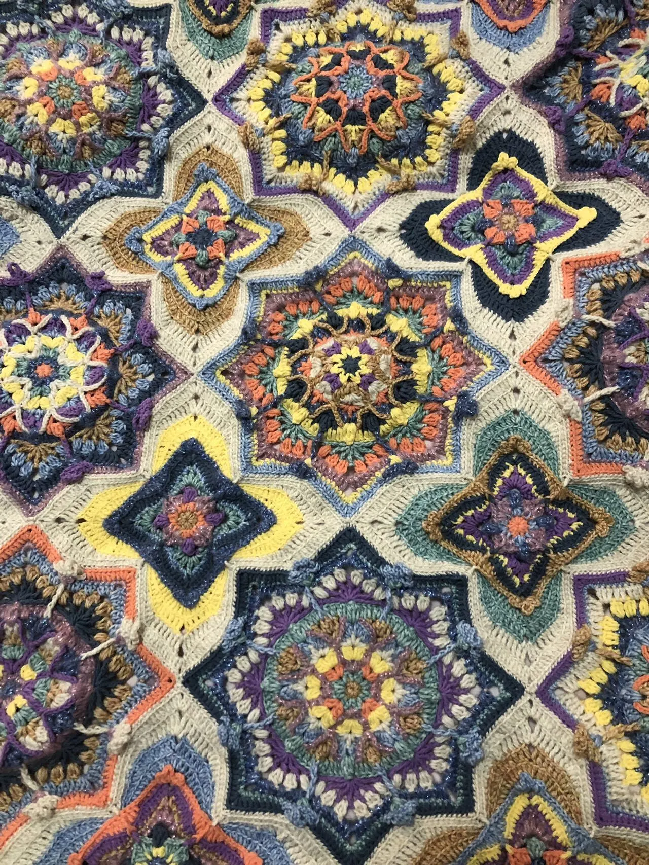 零零散散将近一个月做好了^_^，还挺有成就感,😄, a crochet project shared by 天微凉～