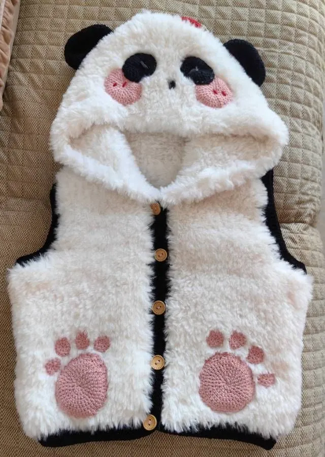 熊猫绒绒马甲, a crochet project shared by 雪花