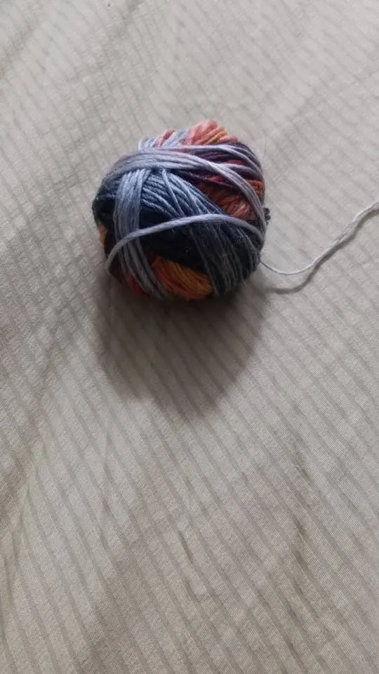 芙蓉花披肩,八绞线还剩了一小团, a crochet project shared by 夏郑晒