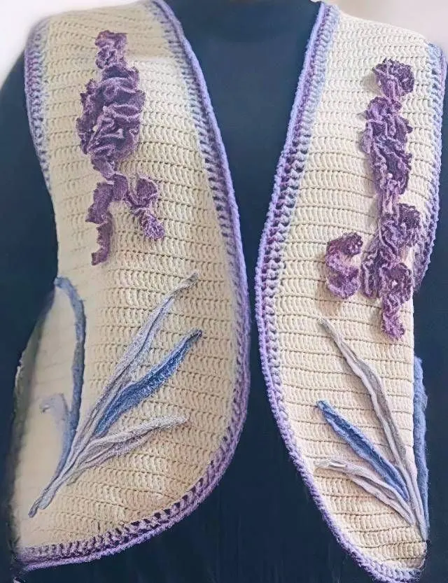 鸢尾背心, a crochet project shared by 铅笔