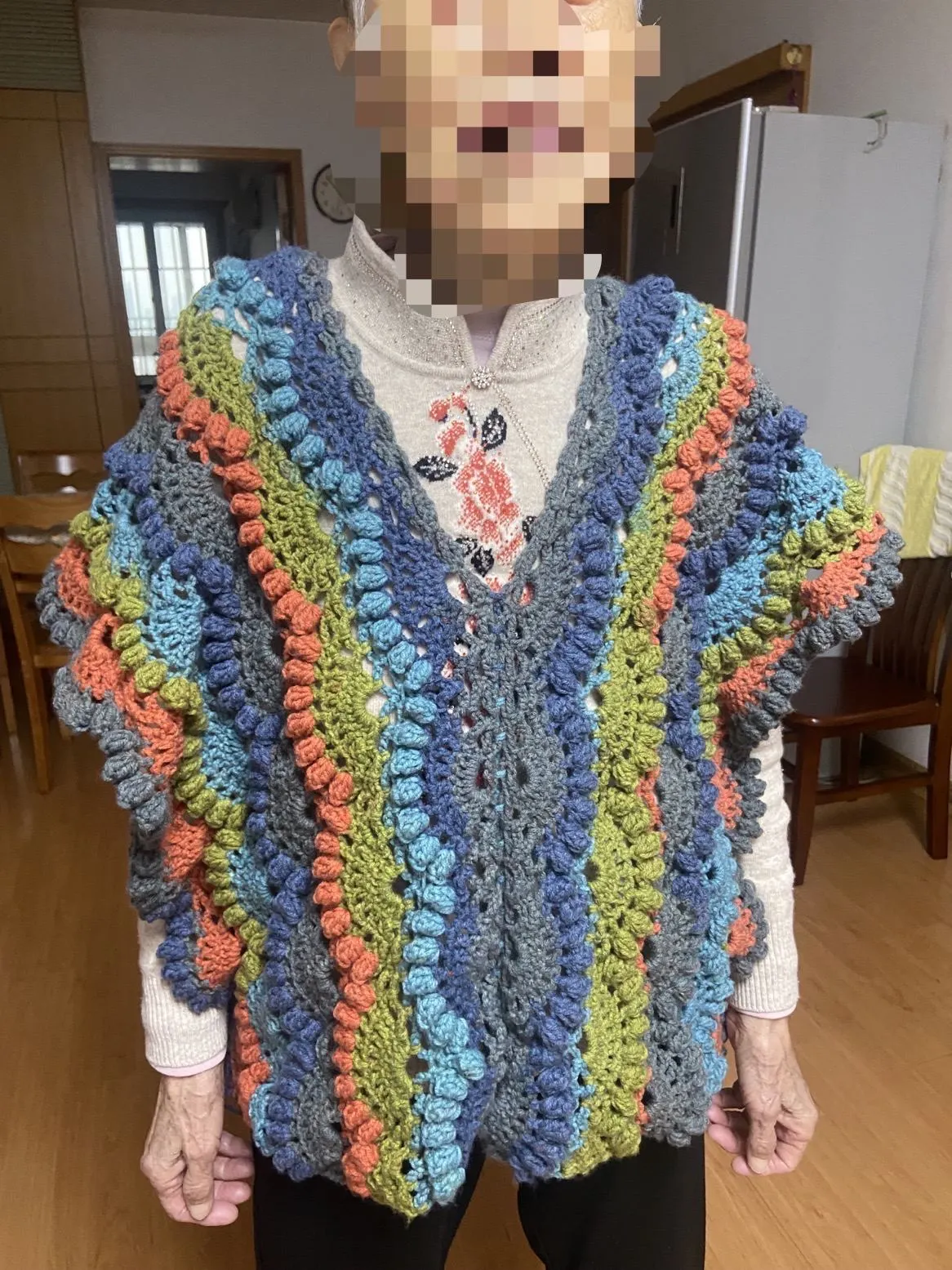 彩虹披肩, a crochet project shared by Community maker