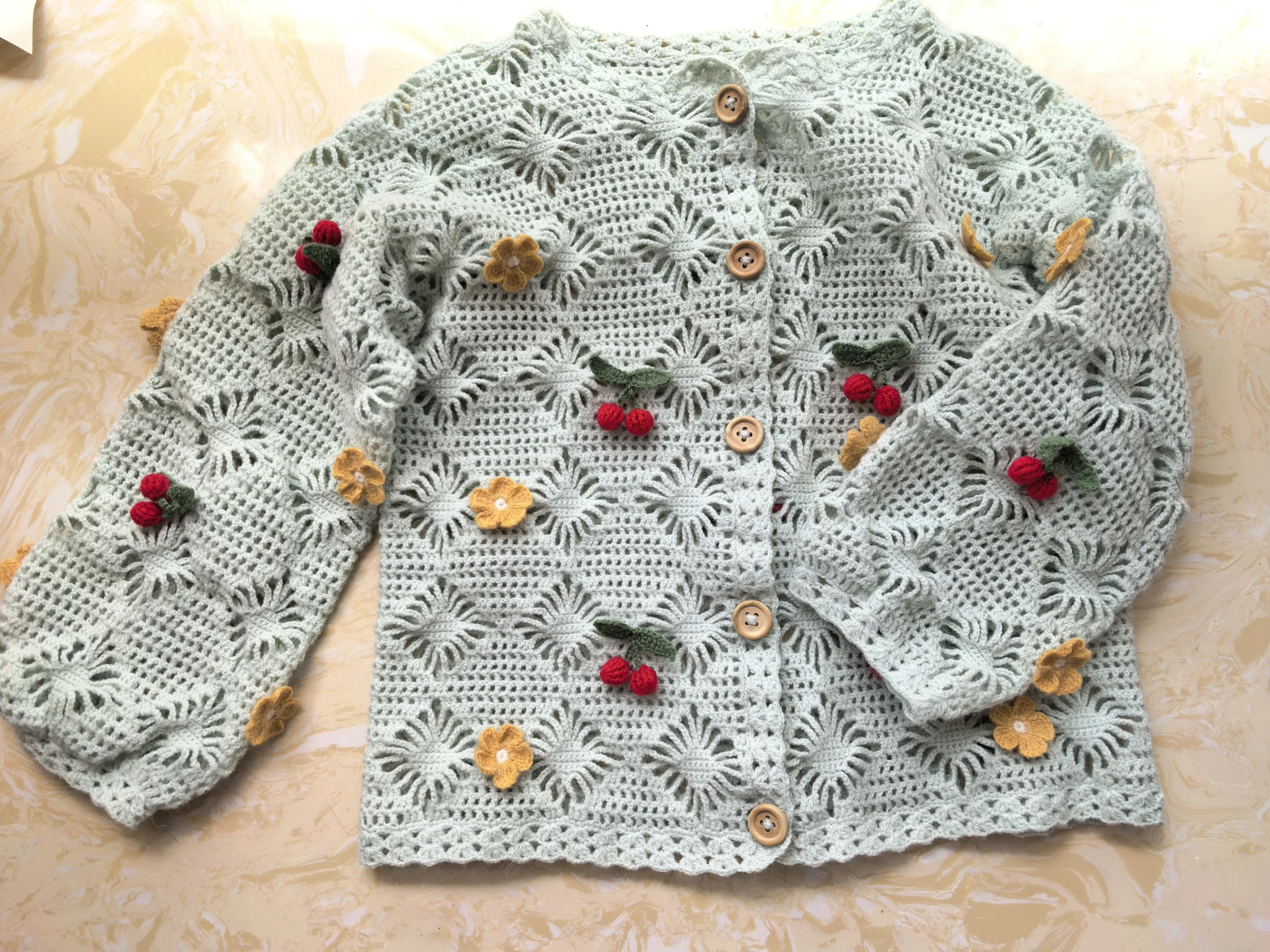 樱果开衫, a crochet project shared by Community maker