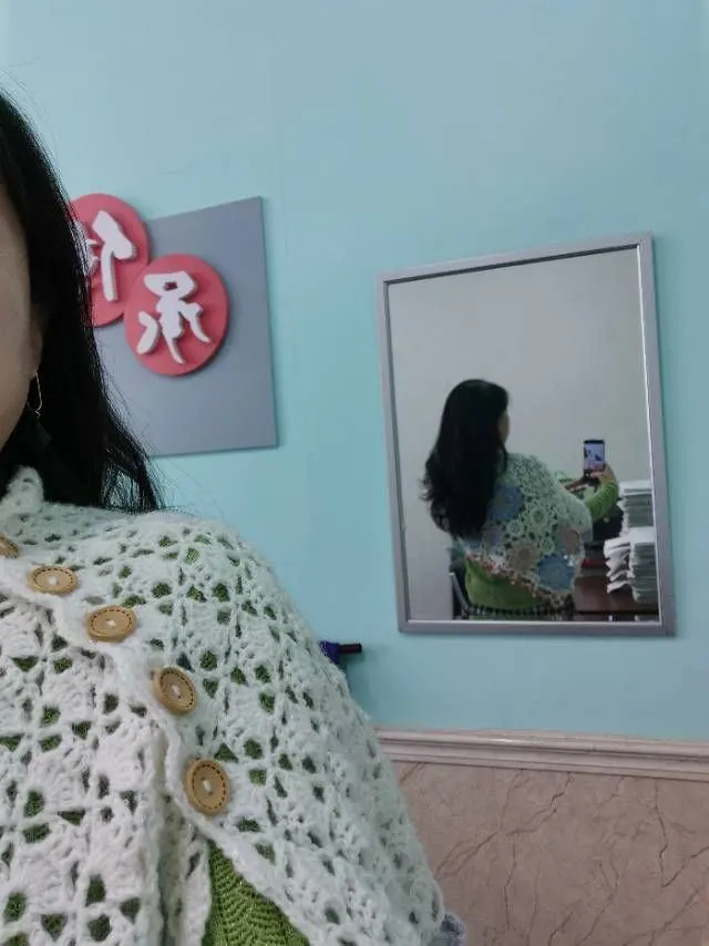 向阳披肩交作业, a crochet project shared by 飞虹🌈