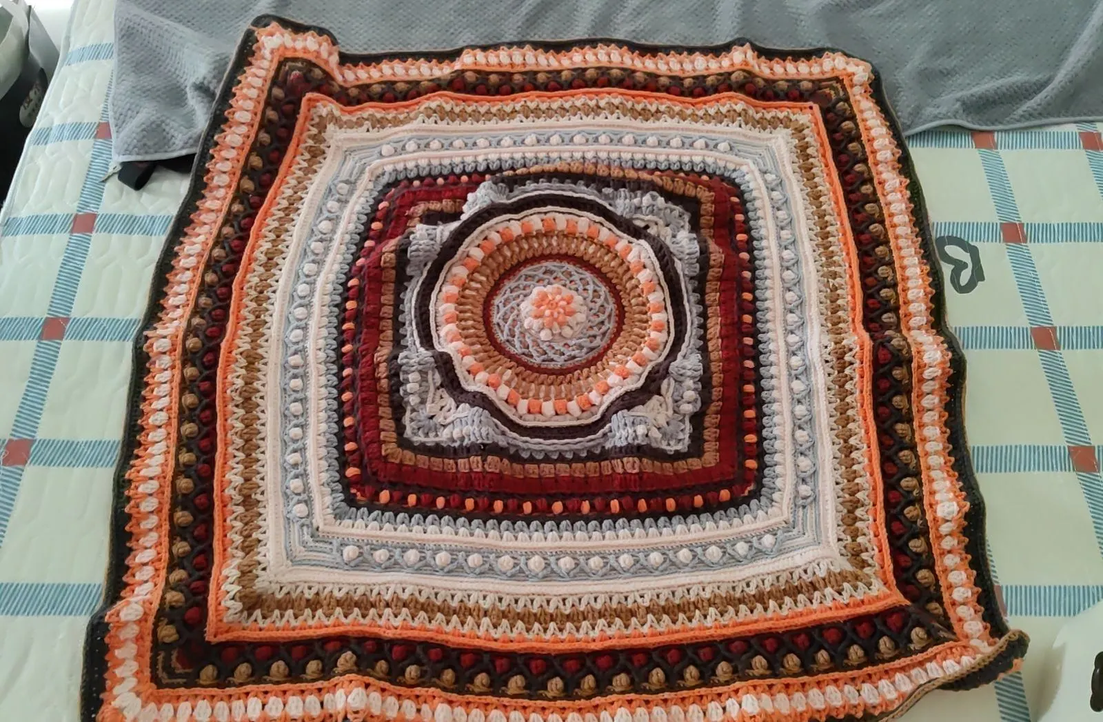 奶油曲奇毯, a crochet project shared by 钱包加倍