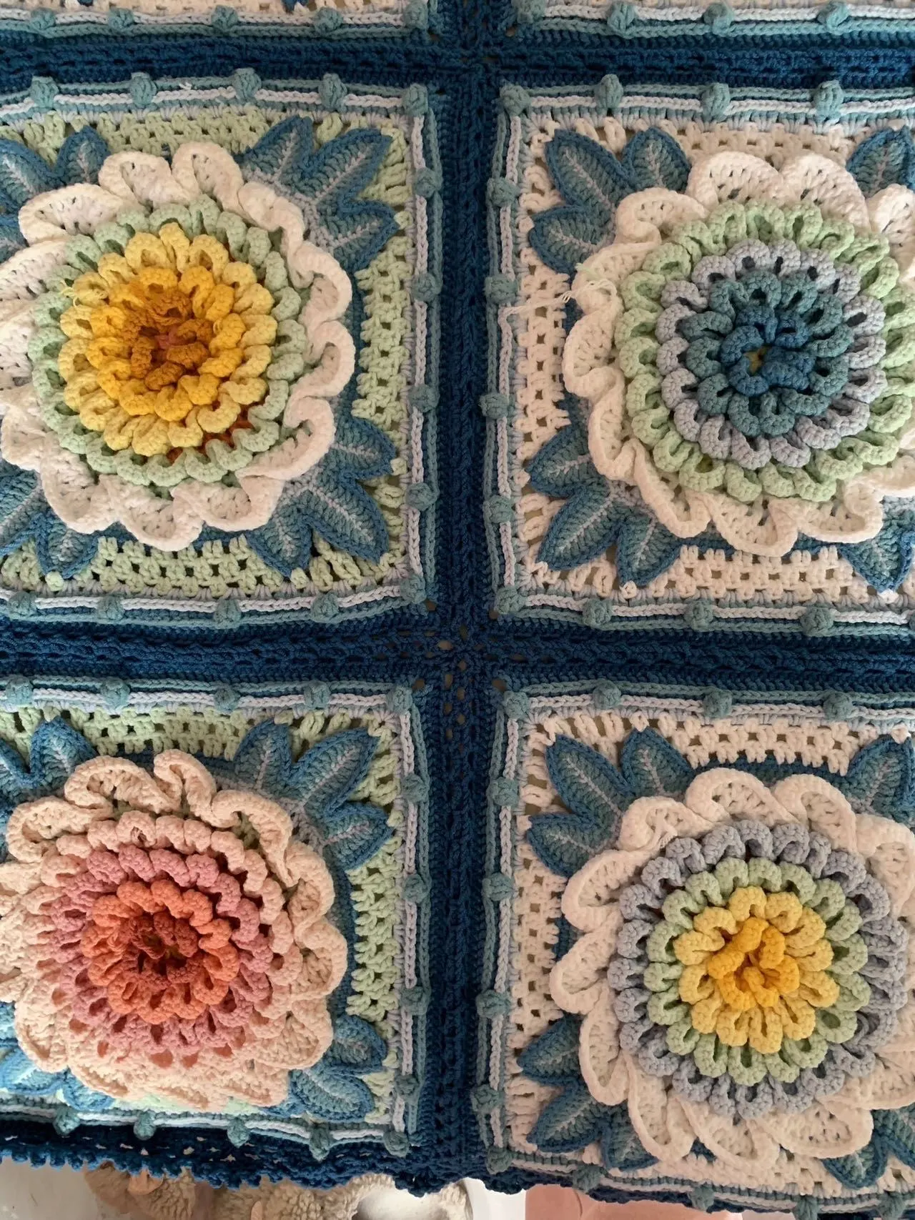 花开富贵牡丹毯, a crochet project shared by 冠牛&展志天华木门&大唐房产 周帆