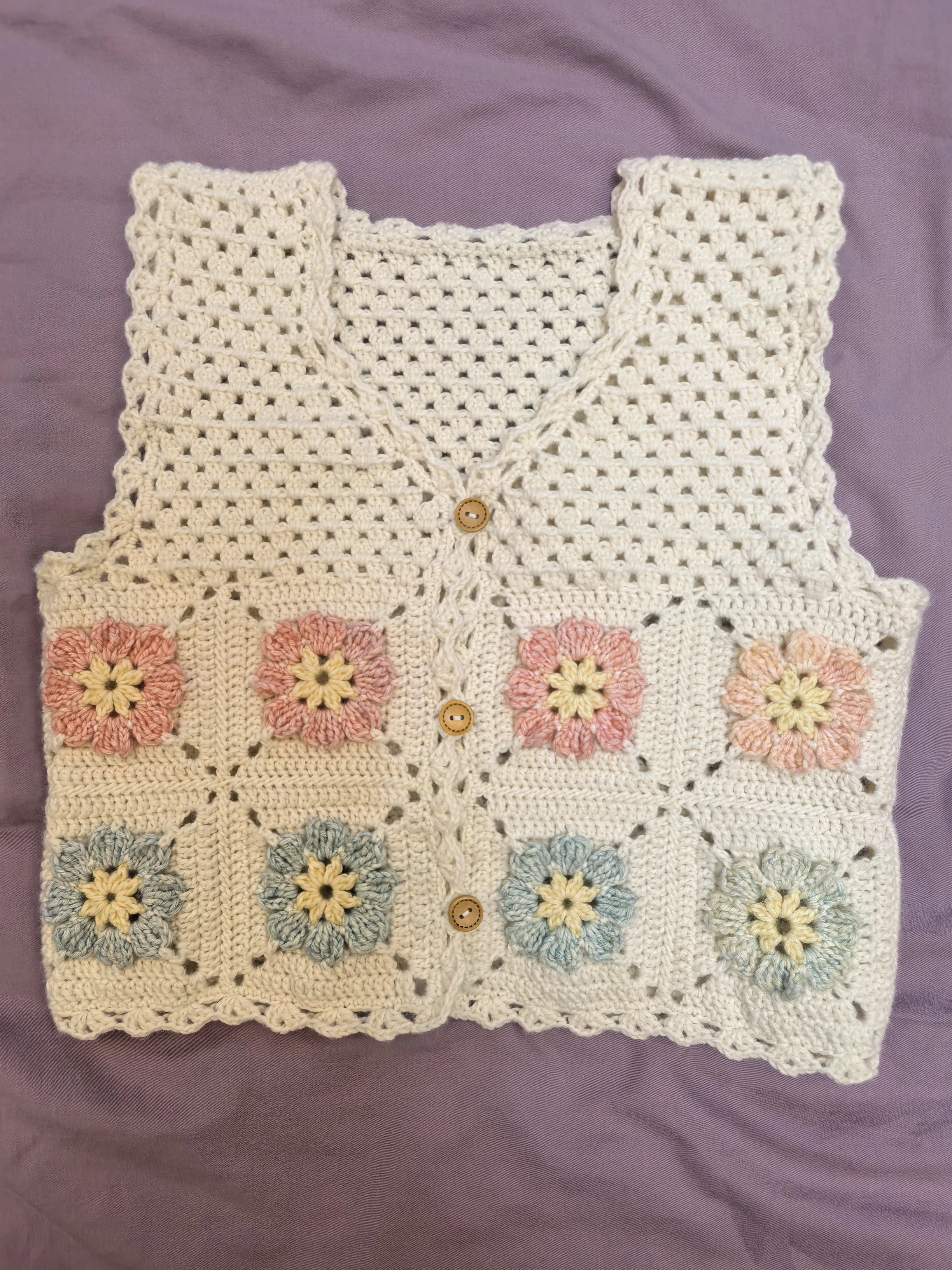 花序背心, a crochet project shared by Community maker