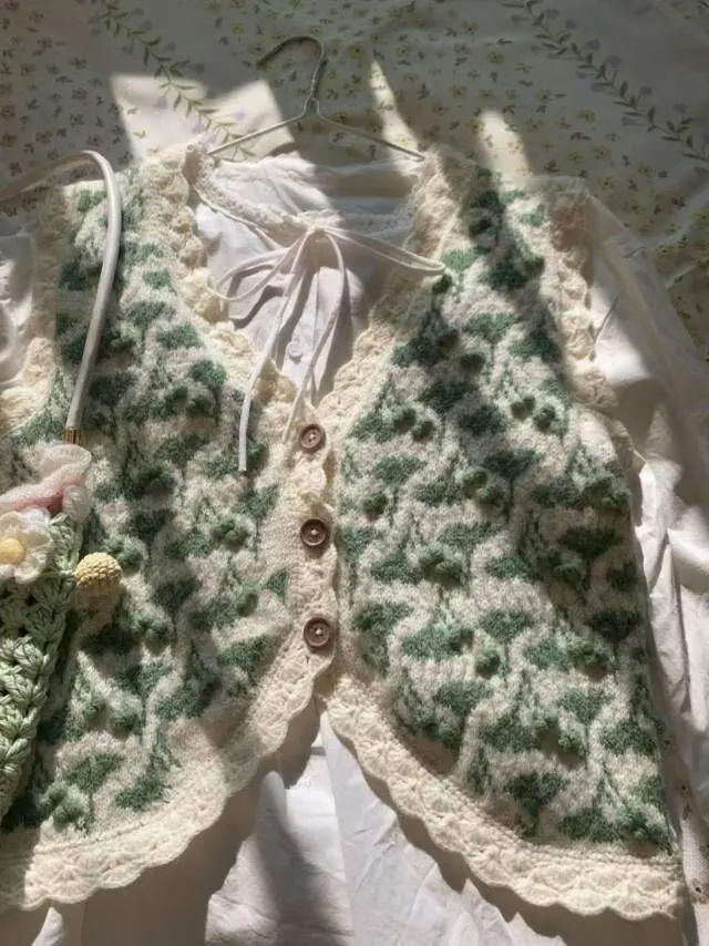 银杏提花马甲, a crochet project shared by 猫猫鱼🐟