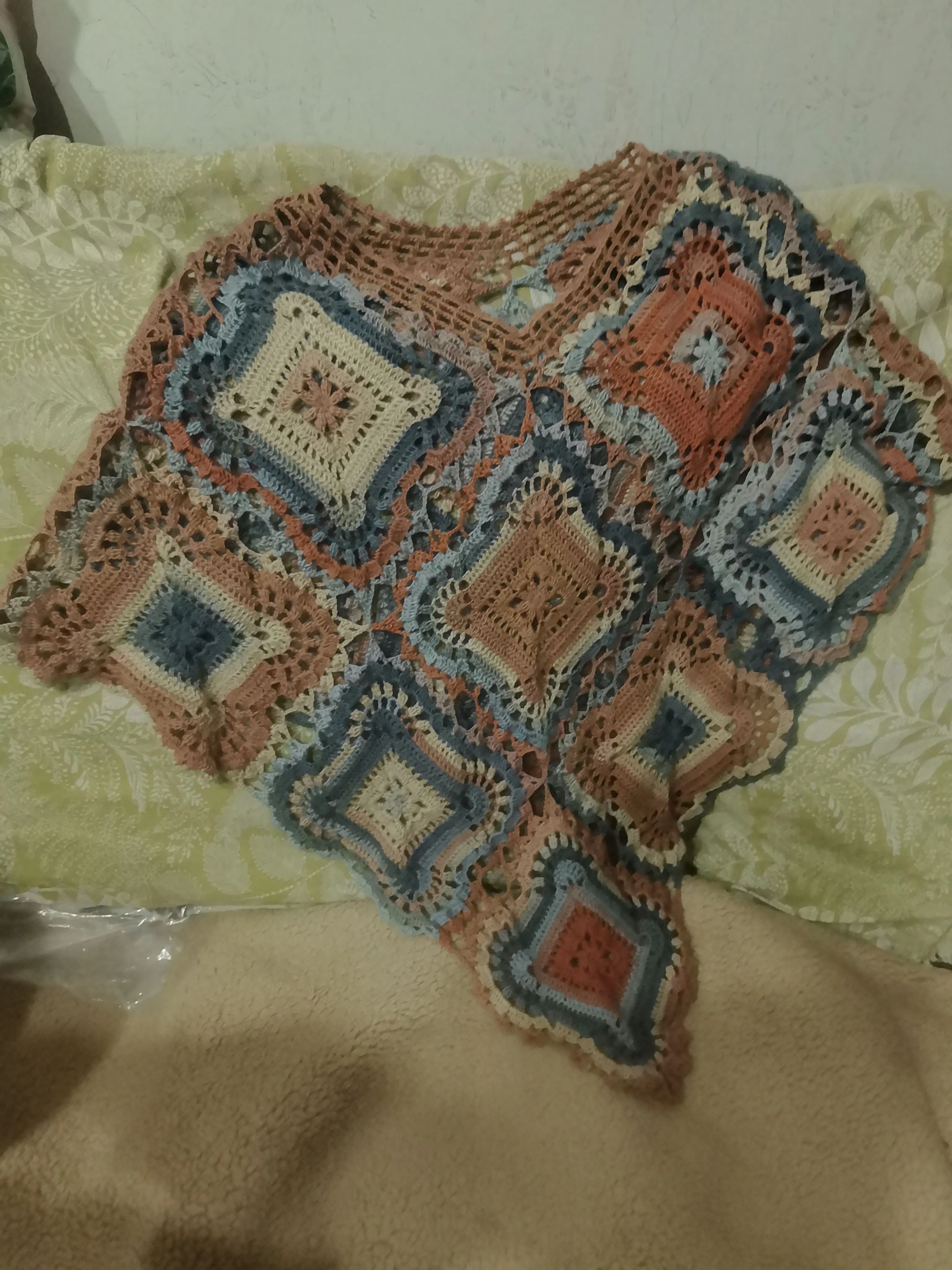 淑婉两穿斗篷, a crochet project shared by 橘色枫叶