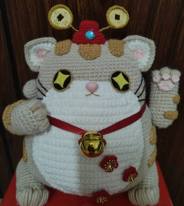 招财猫, a crochet project shared by 香槟玫瑰