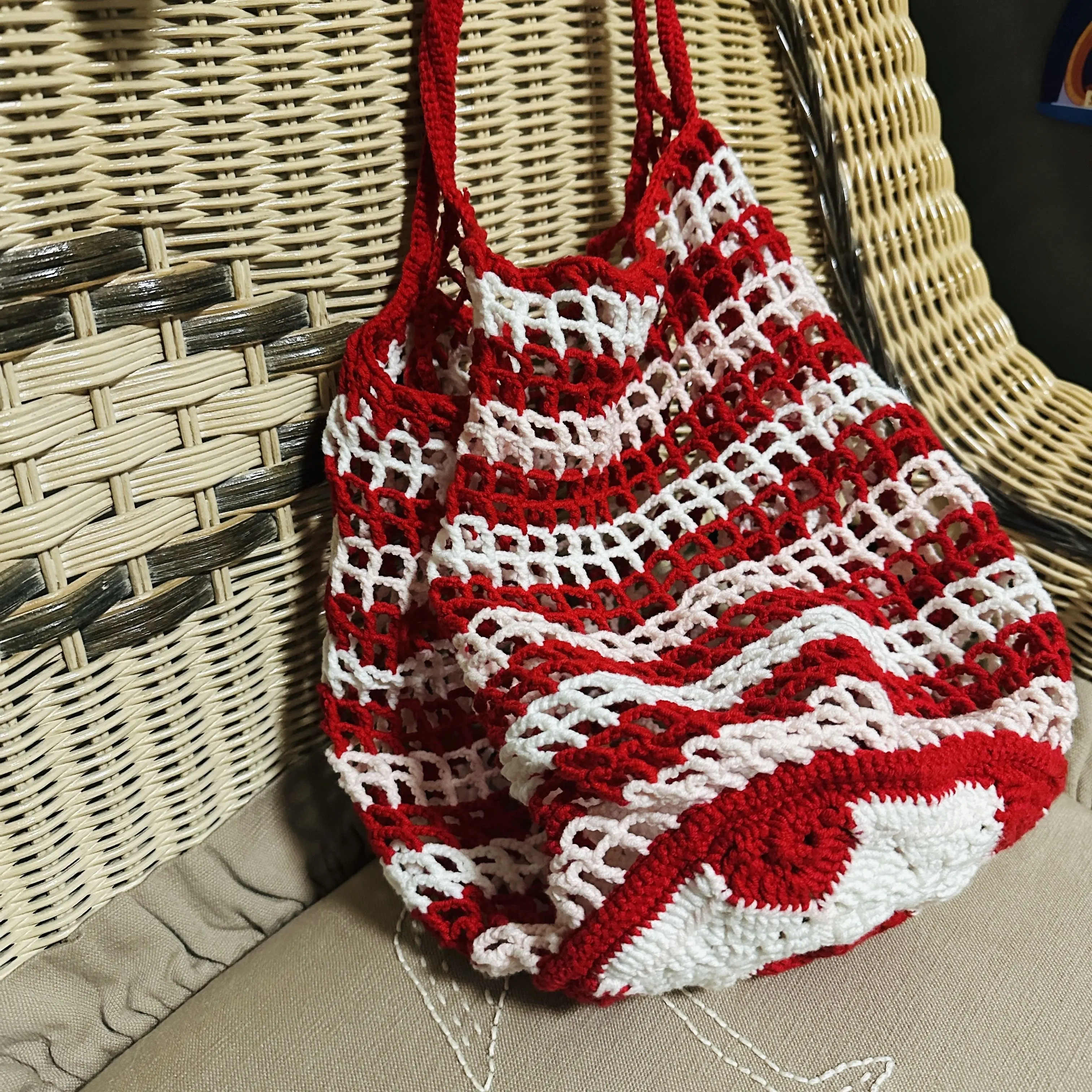 足球环保收纳袋, a crochet project shared by Shirley