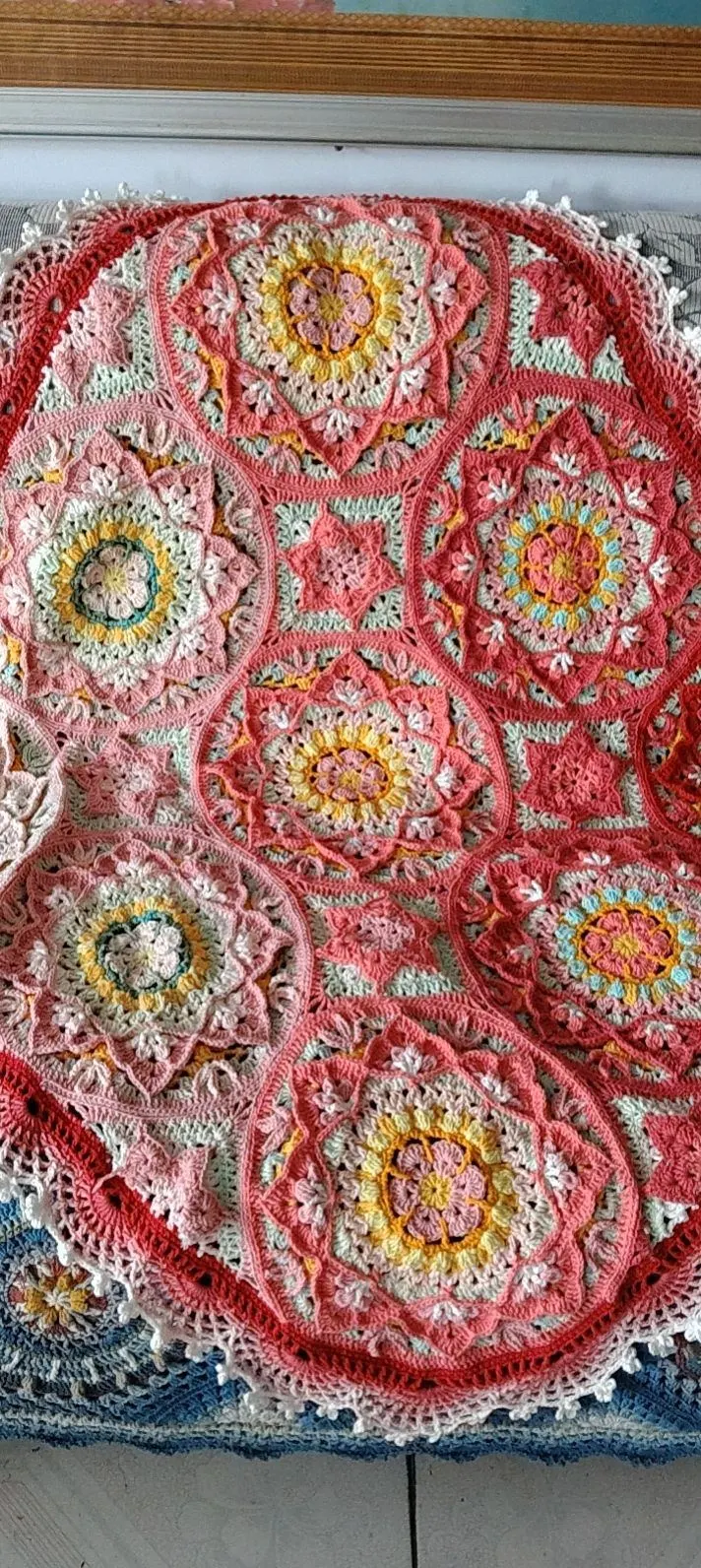 唯美慕夏拼花毯, a crochet project shared by 轩晨小浅