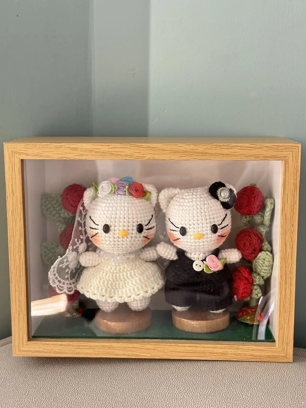 可爱的kt婚礼, a crochet project shared by ꧁༺杨美丽༻꧂