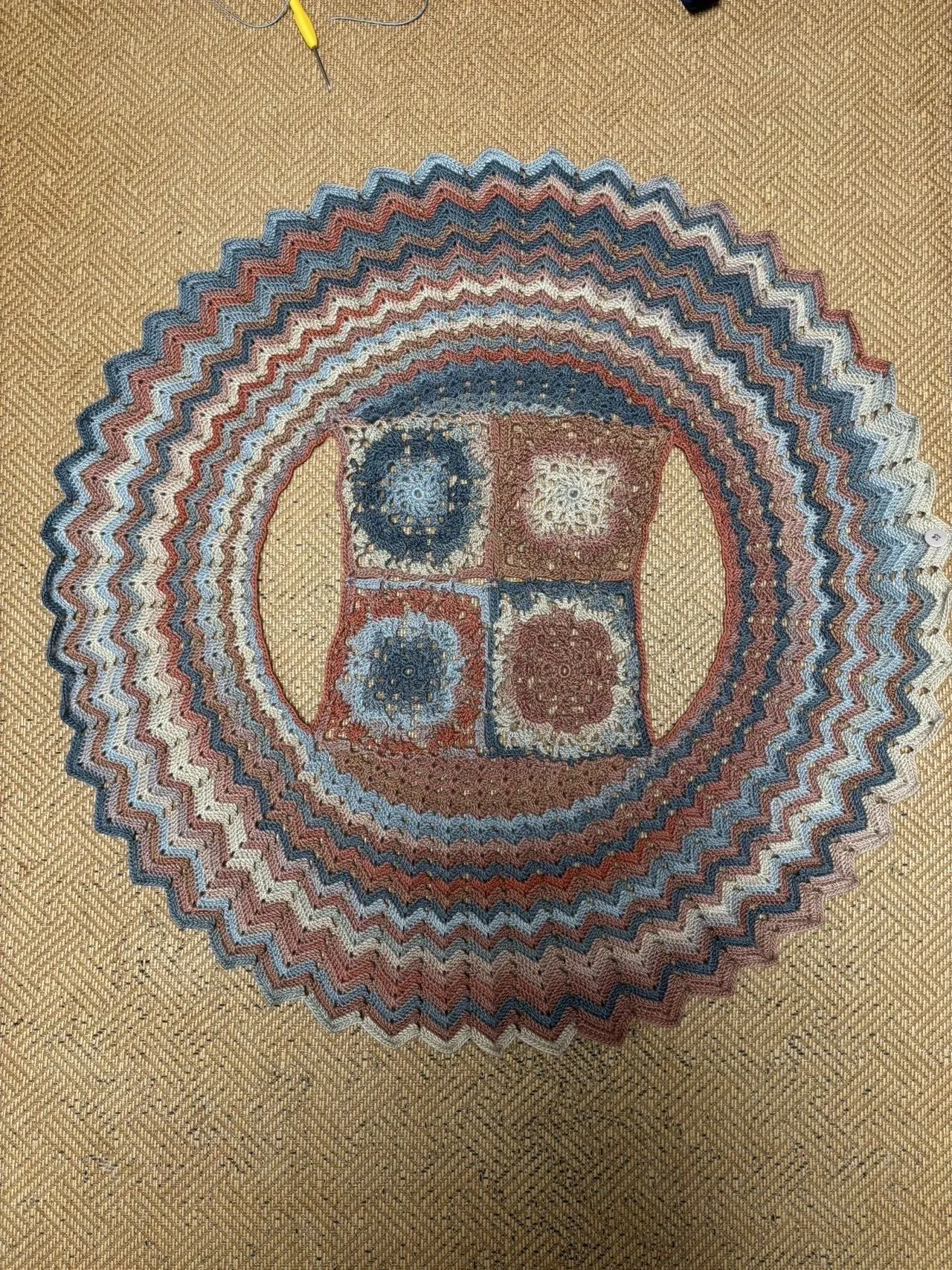 圆舞曲小马甲, a crochet project shared by 津津有味的生活