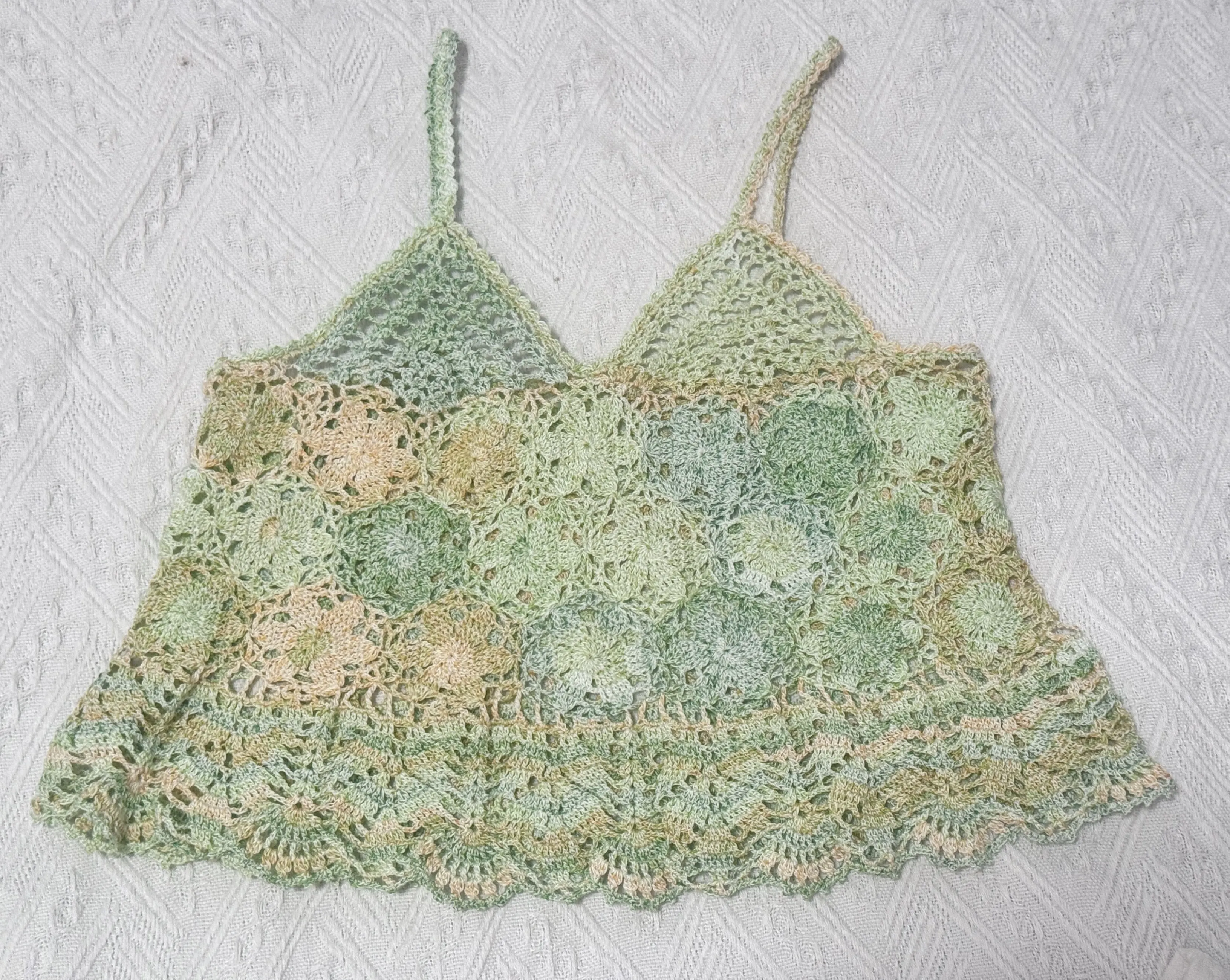 花叶吊带🍃, a crochet project shared by 麋鹿小姐