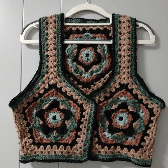 椿野马甲, a crochet project shared by 青