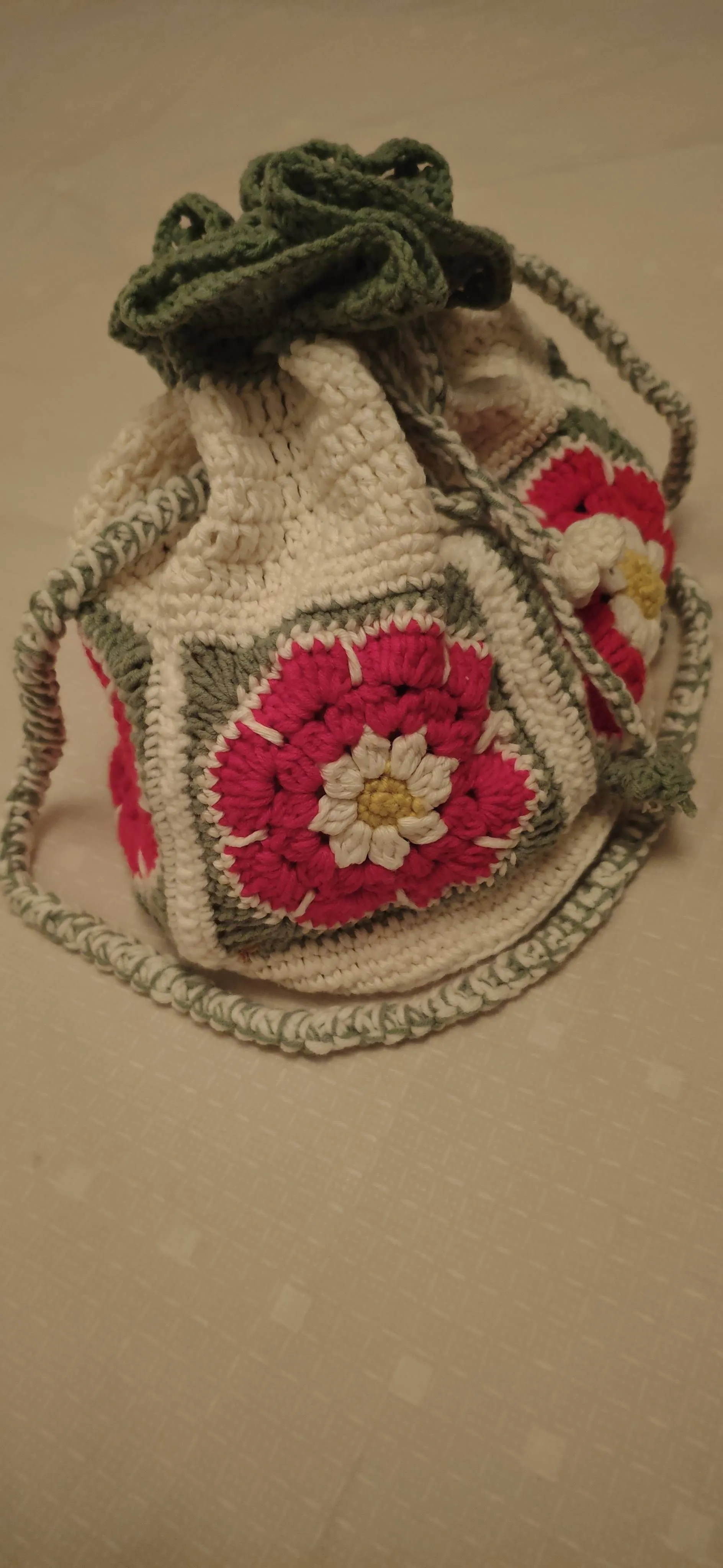 束口包, a crochet project shared by 伊莲恩^O^