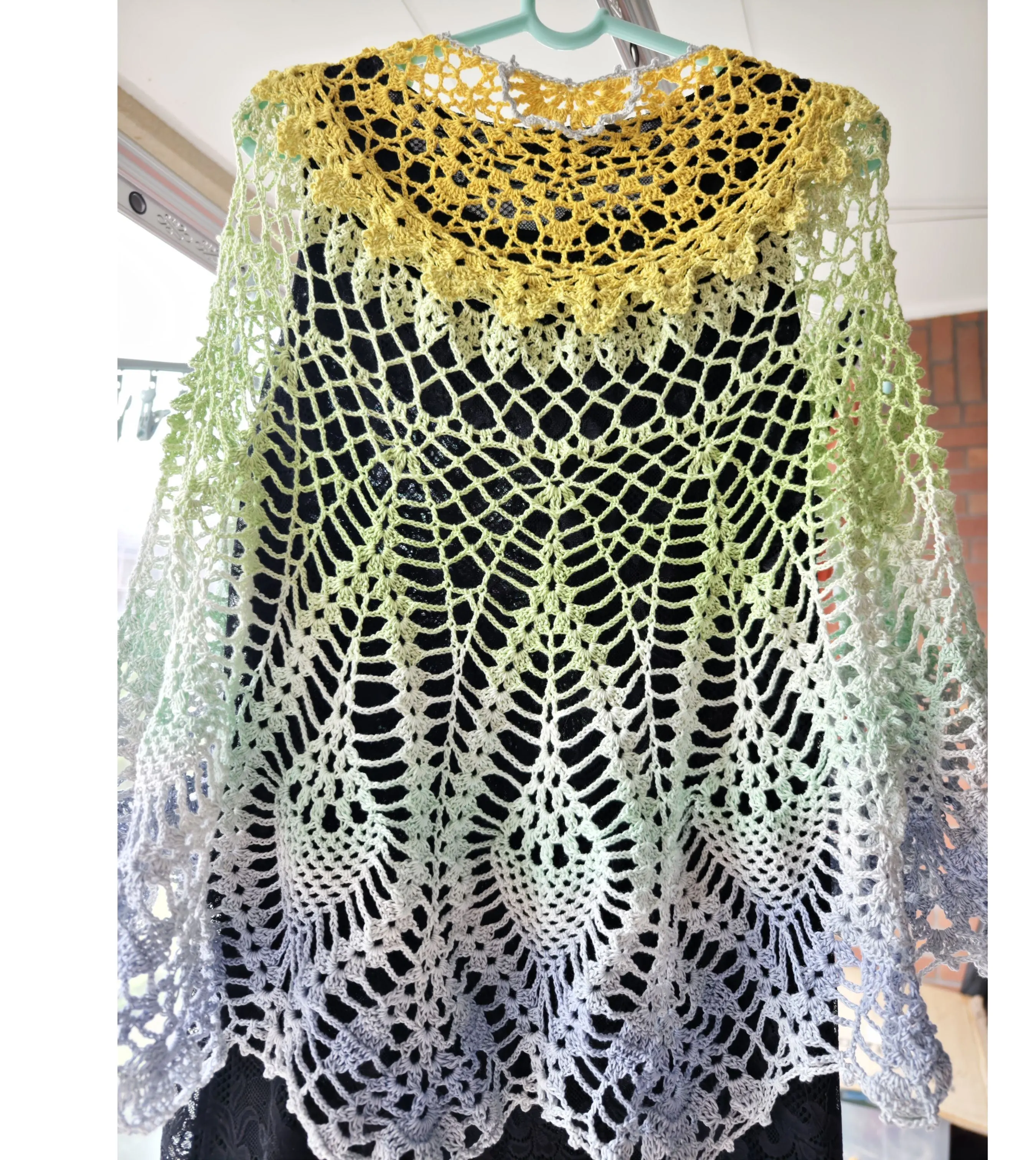 茱萸披肩, a crochet project shared by QYF