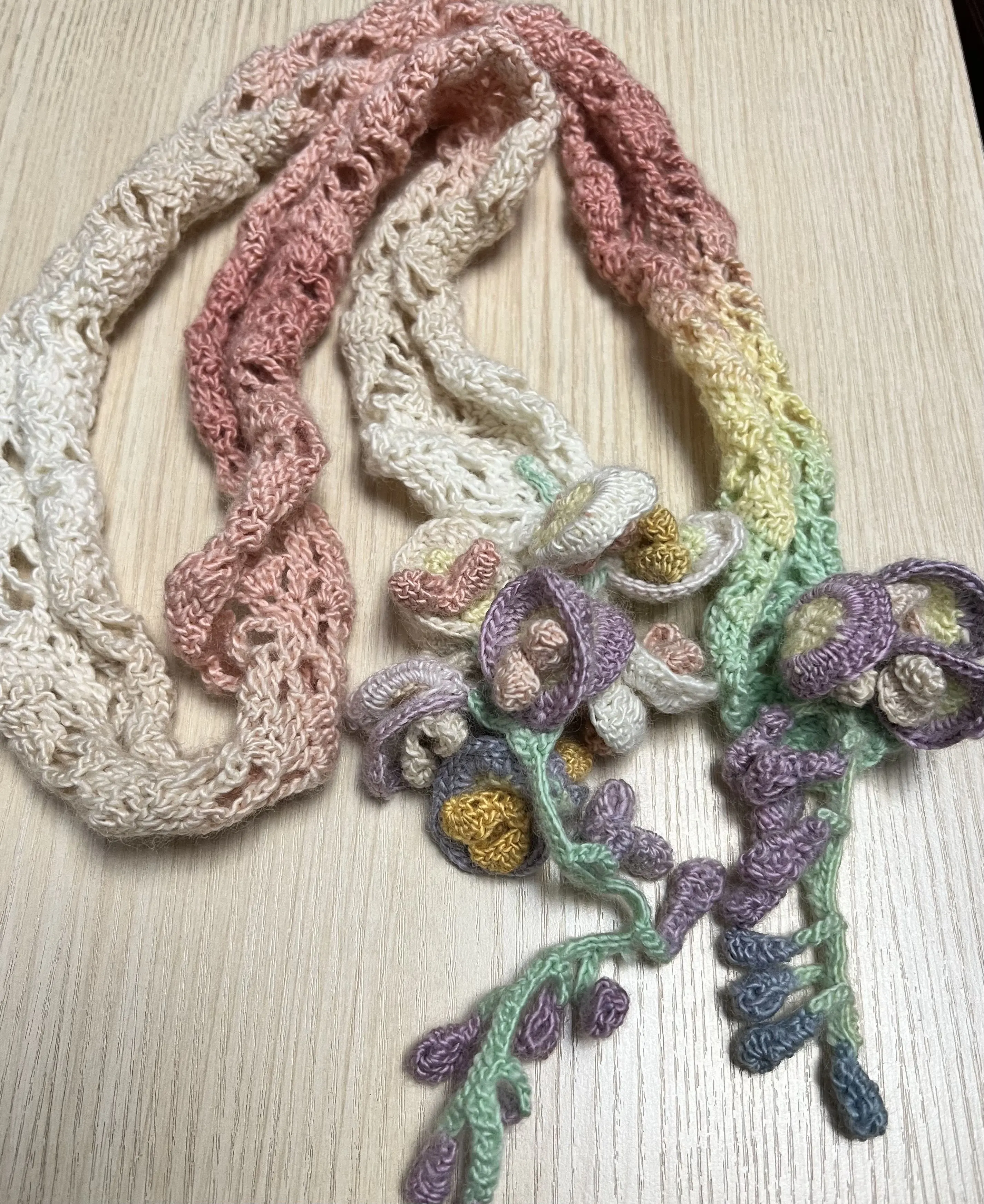 春日宴紫藤花小围巾, a crochet project shared by 燕子