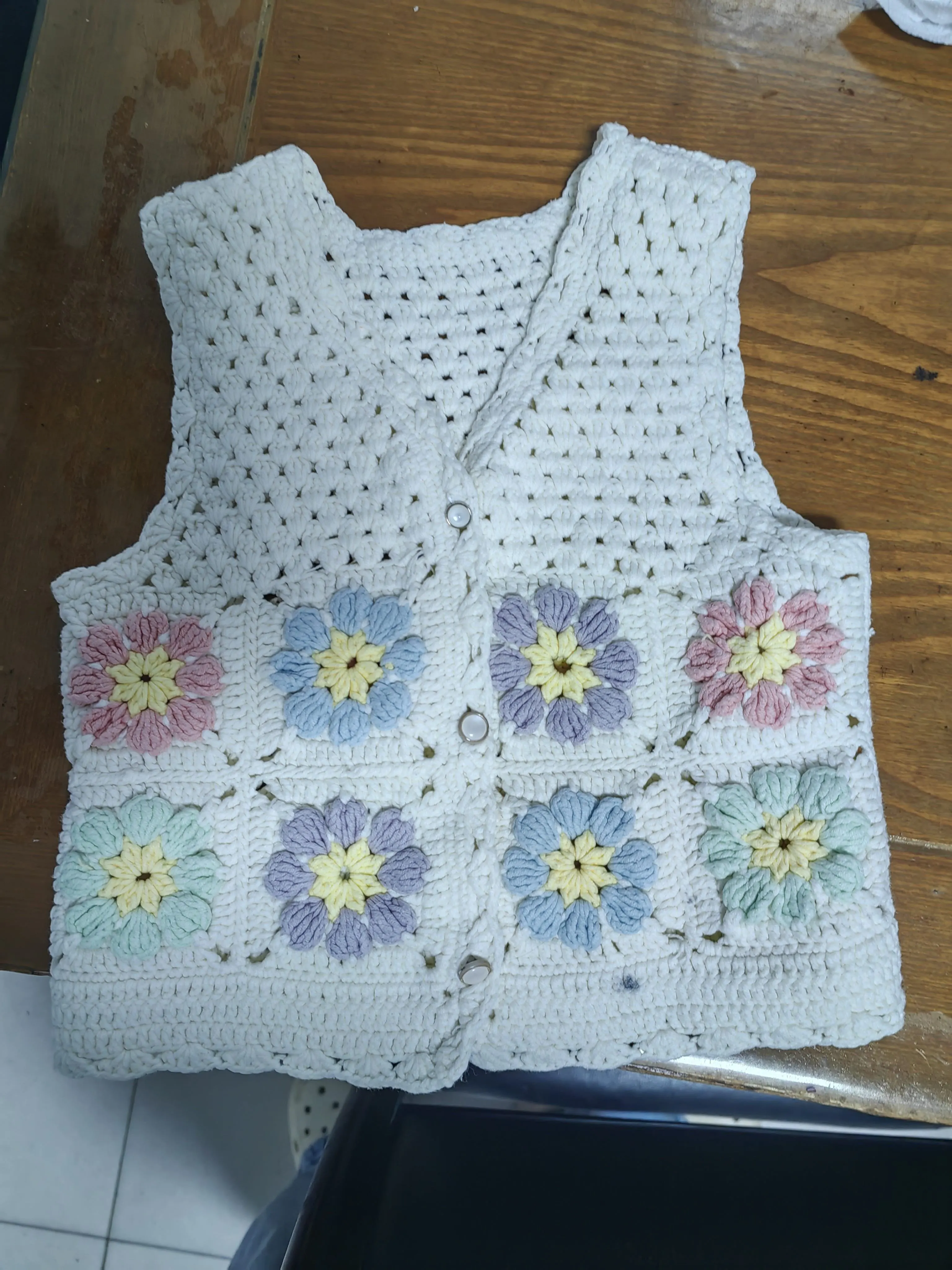 宝宝马甲, a crochet project shared by 雪丁丁