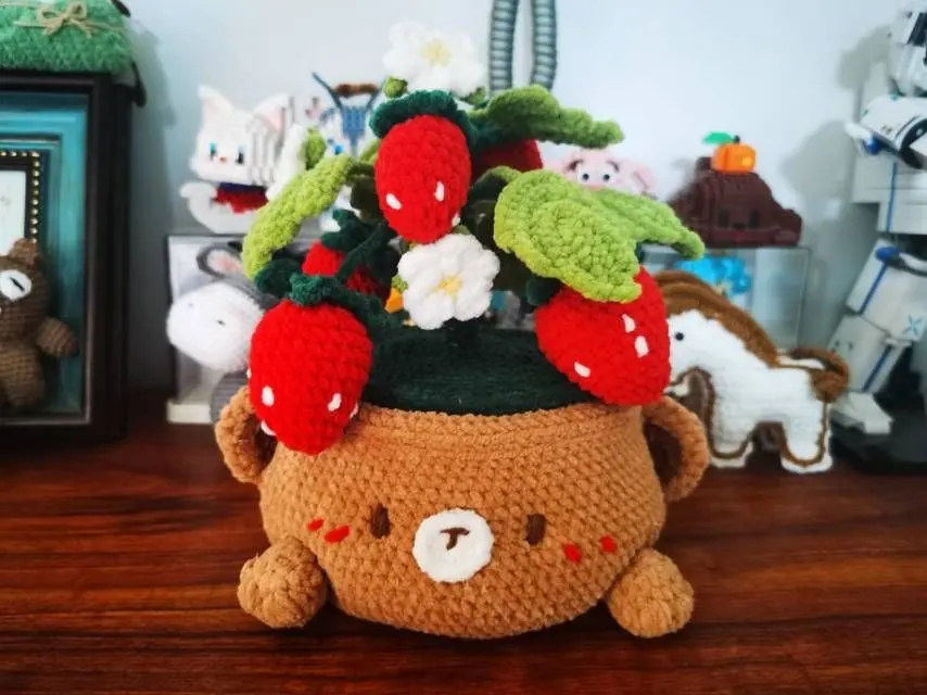 小熊盆栽, a crochet project shared by 夏天的八月