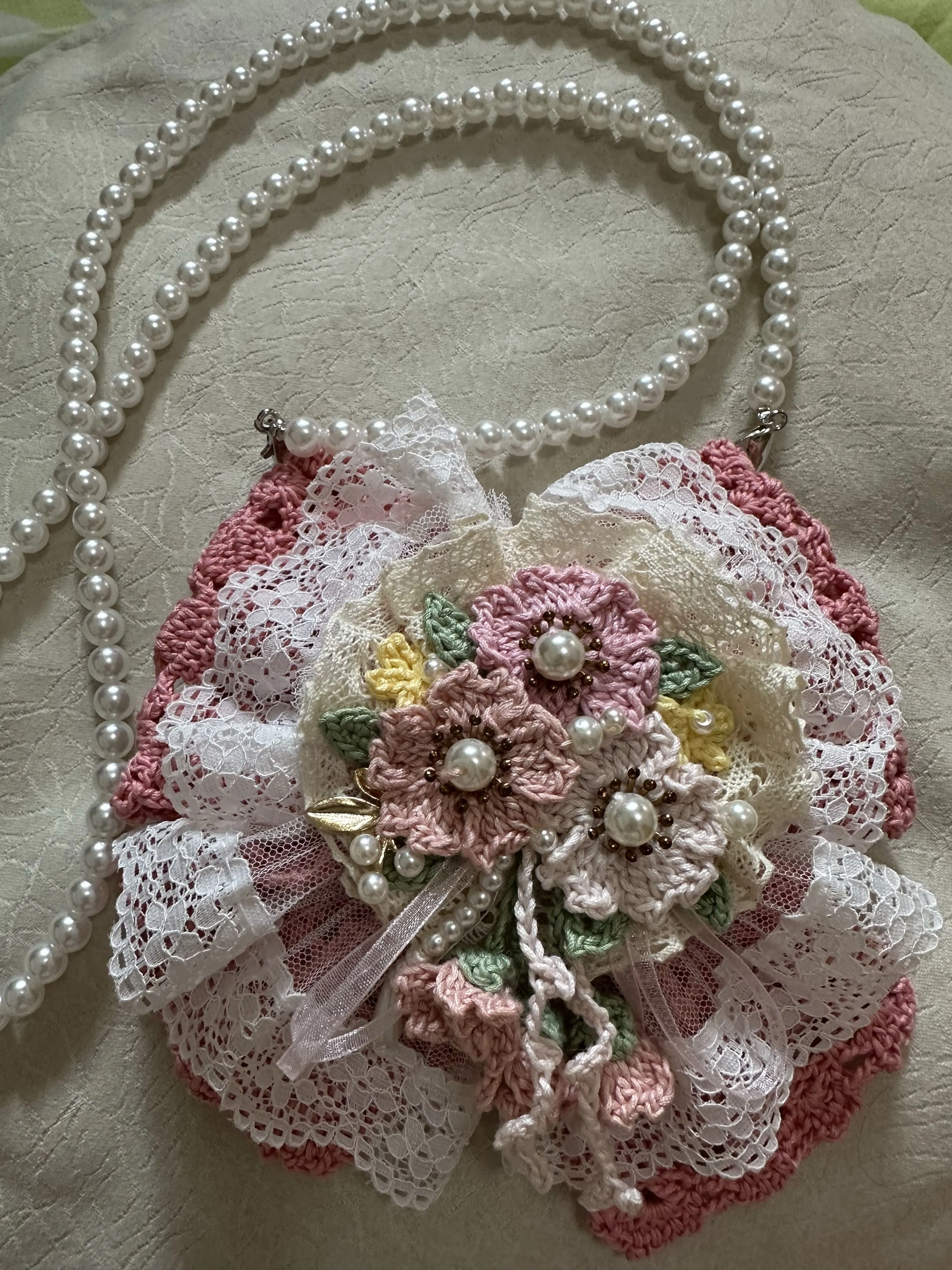 蝴蝶结发夹耳机包, a crochet project shared by 夣de點滴^^
