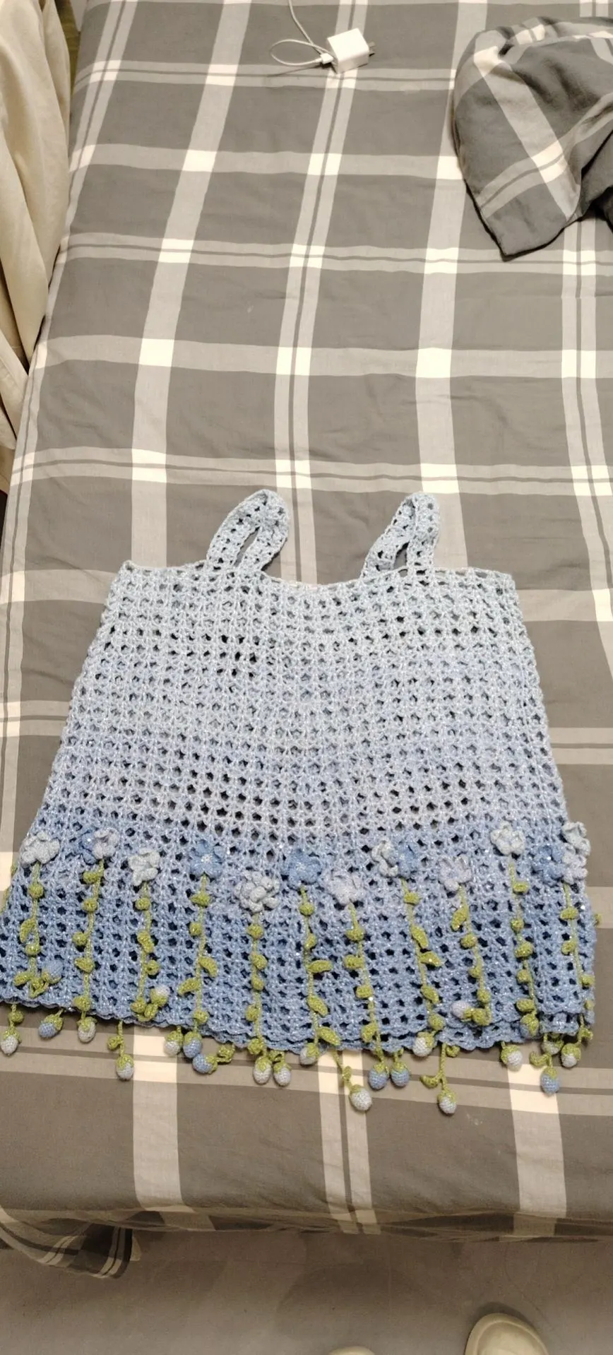 落花亲子吊带完成✅, a crochet project shared by 明看看去吧