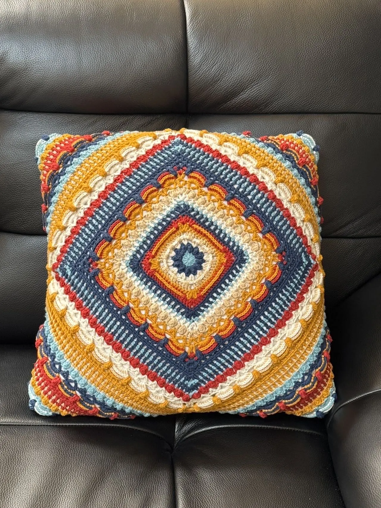 抱枕, a crochet project shared by 微尘