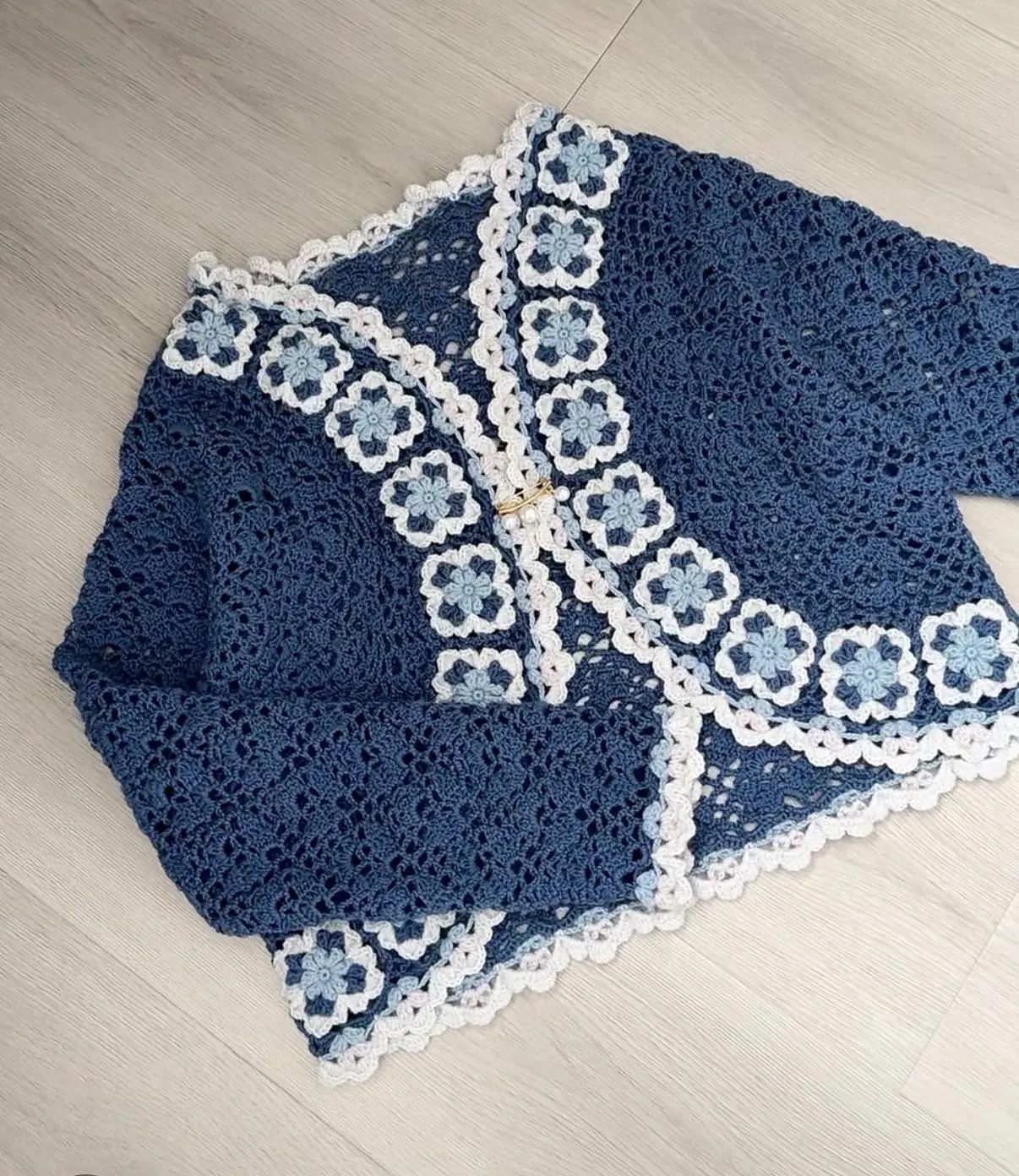 淡雅清珠小开衫, a crochet project shared by 大大大大大露露