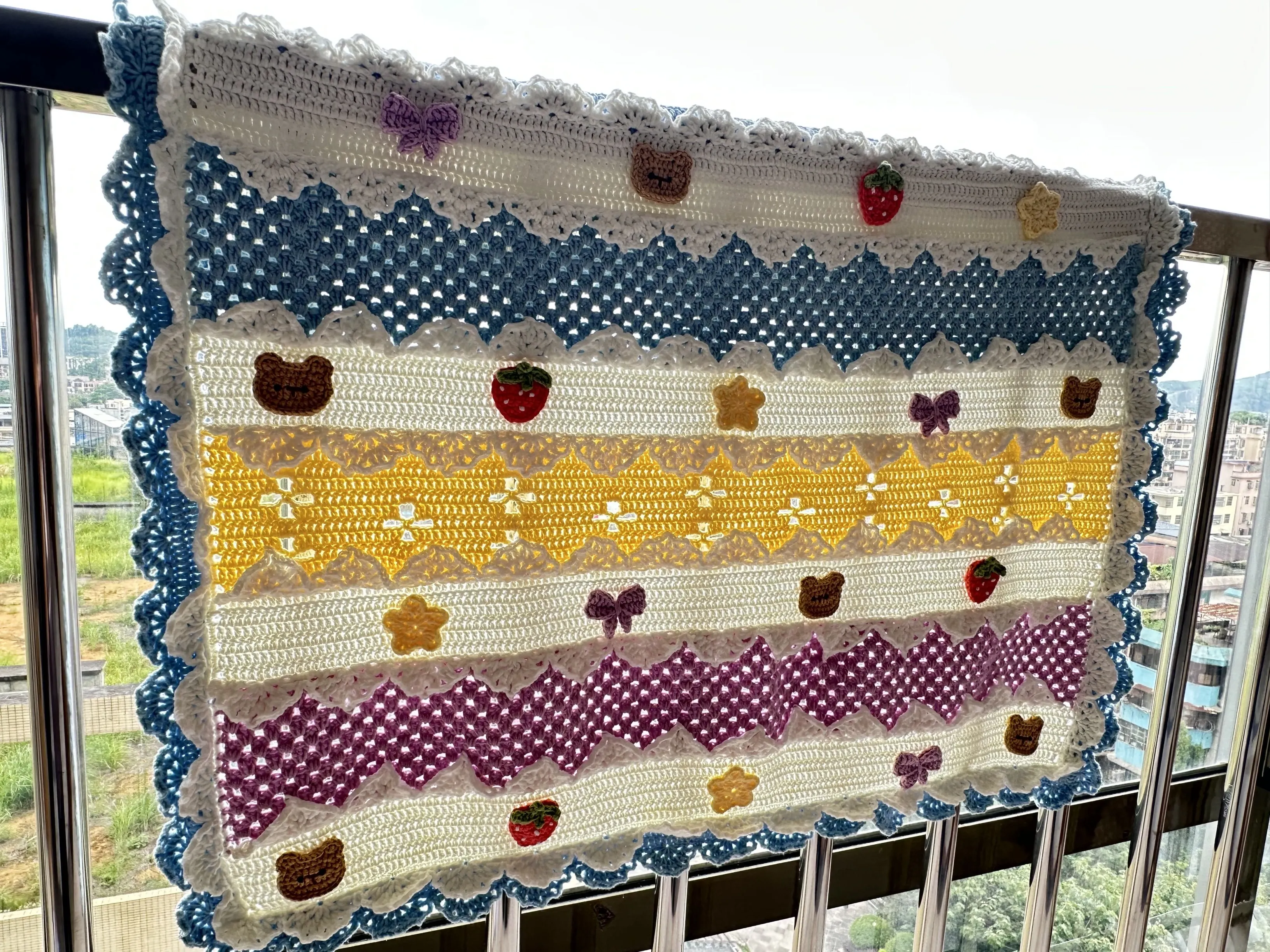 小清新毯子, a crochet project shared by 肥嘟嘟