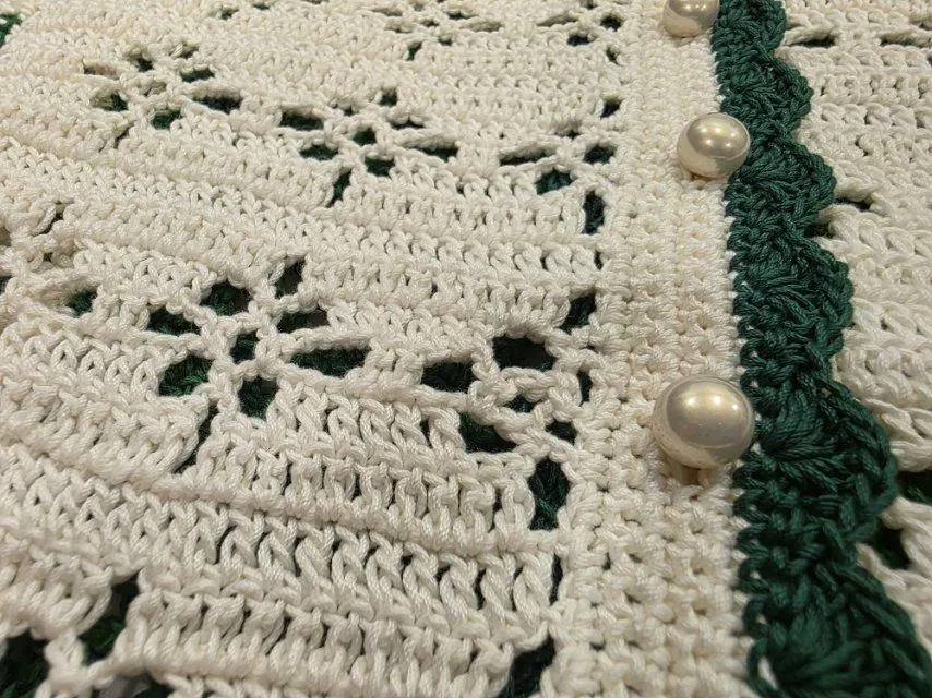 我的双色开衫, a crochet project shared by treasuretrove0213