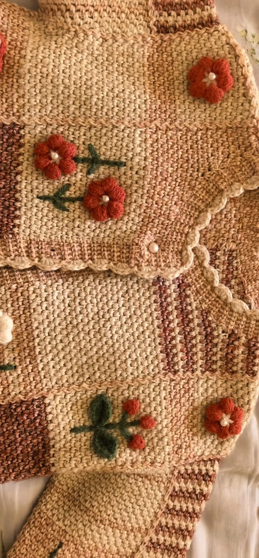 复古开衫完成, a crochet project shared by 庄周不梦蝶