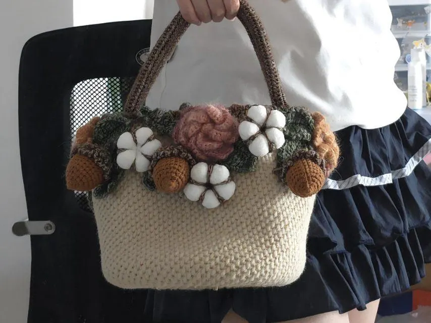 放了一年的材料包, a crochet project shared by 刘心糖 ʚ ɞ