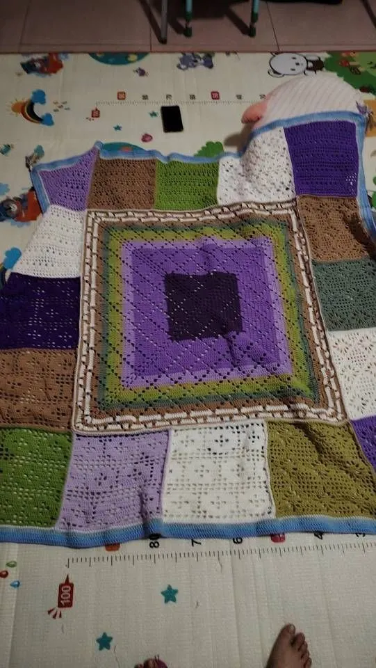 乱七八糟的线钩的毯子, a crochet project shared by 小小武