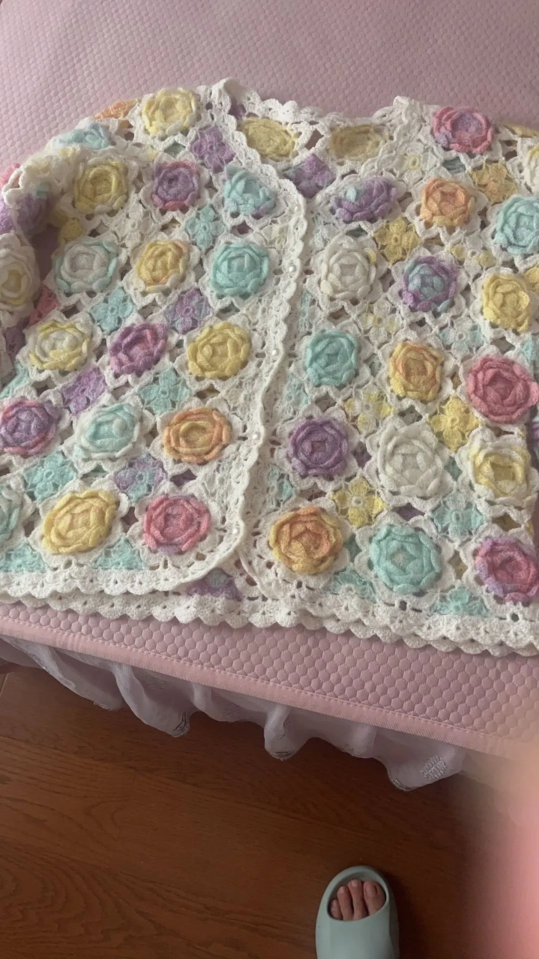 这个衣服实在是太漂亮了，拍照拍不出他的美，还准备再勾一件, a crochet project shared by 杨建群