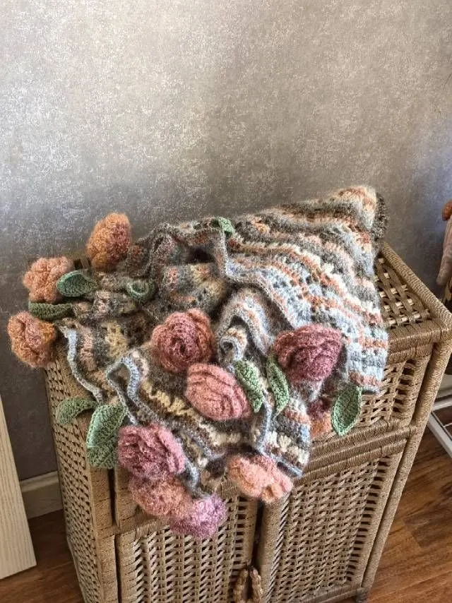 心意花束收纳毯, a crochet project shared by 飘雪