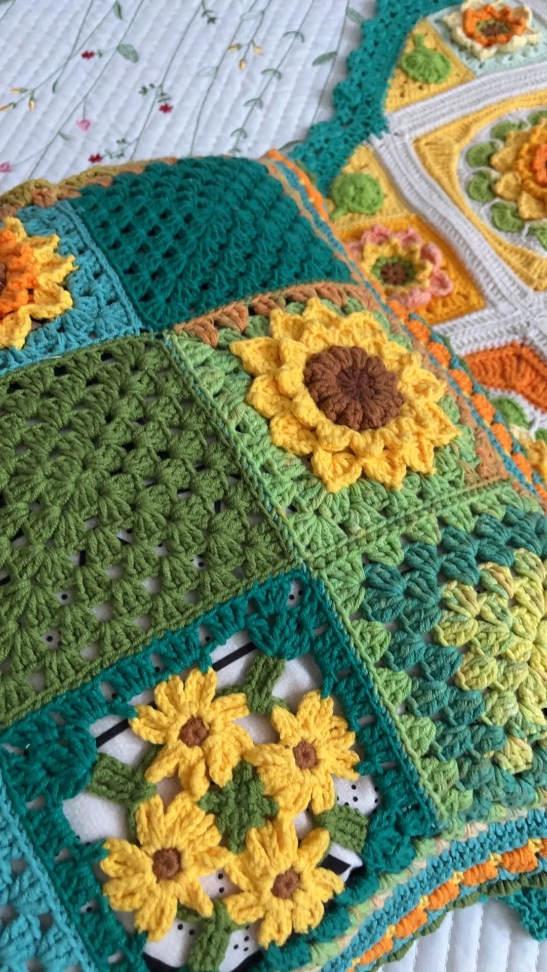 油画向日葵抱枕套, a crochet project shared by Cun