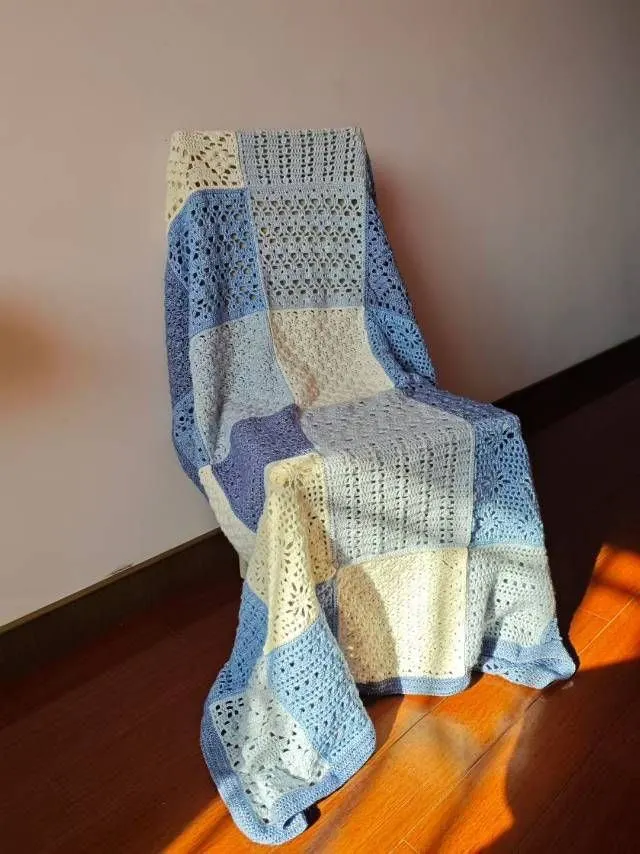 雨雾拼花毯, a crochet project shared by 苹果