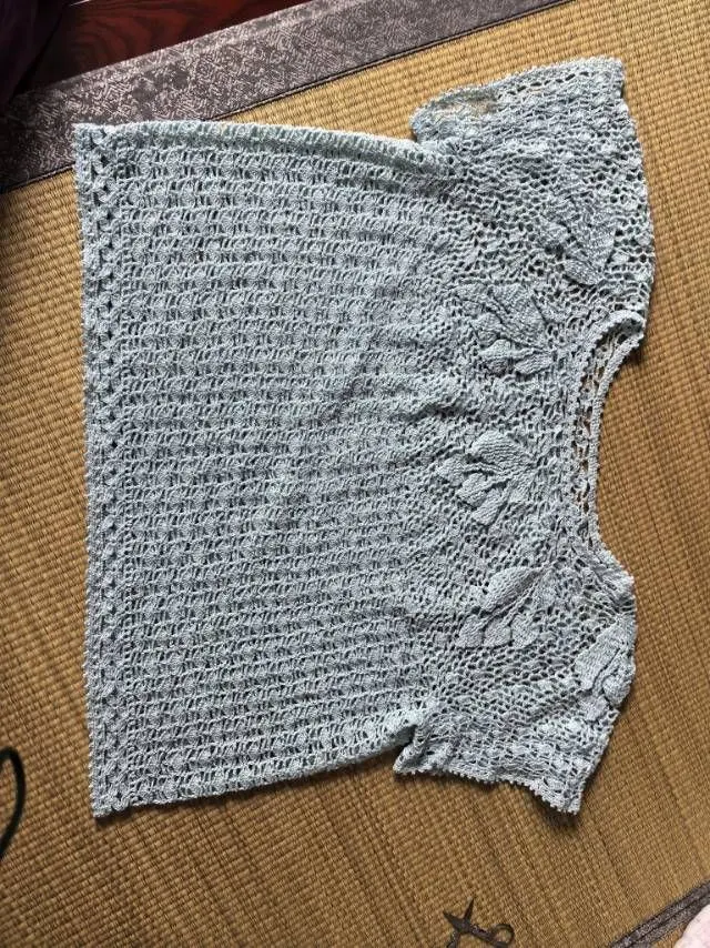 第一件衣服钩好了😂, a crochet project shared by 周粒粒