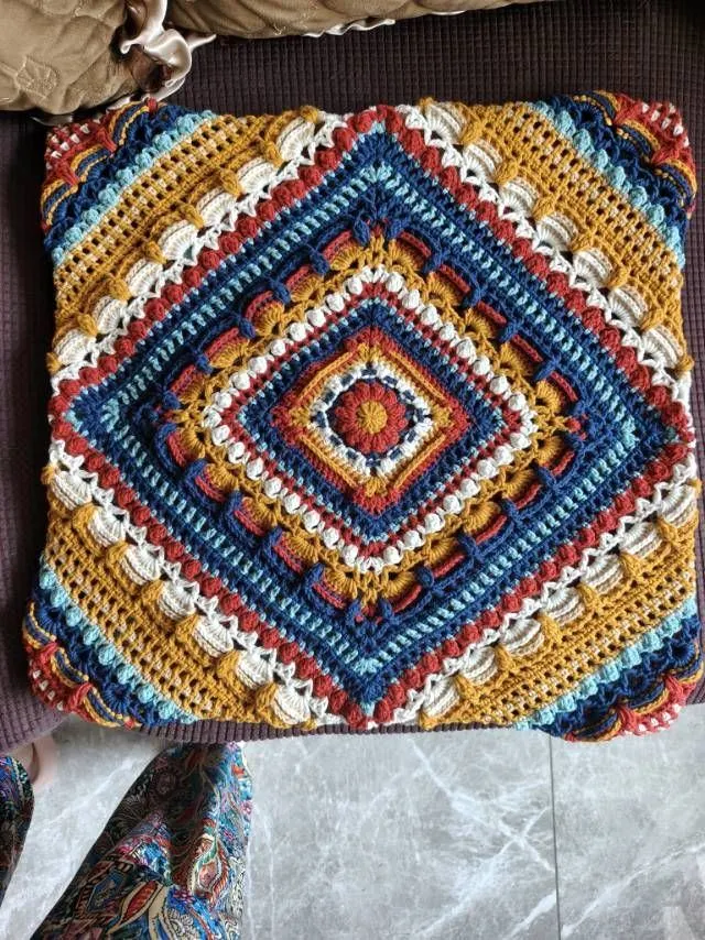 抱枕, a crochet project shared by 芸宁