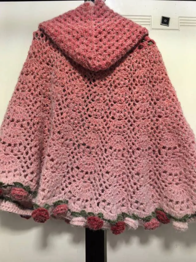 花朵斗篷！, a crochet project shared by 乔……乔