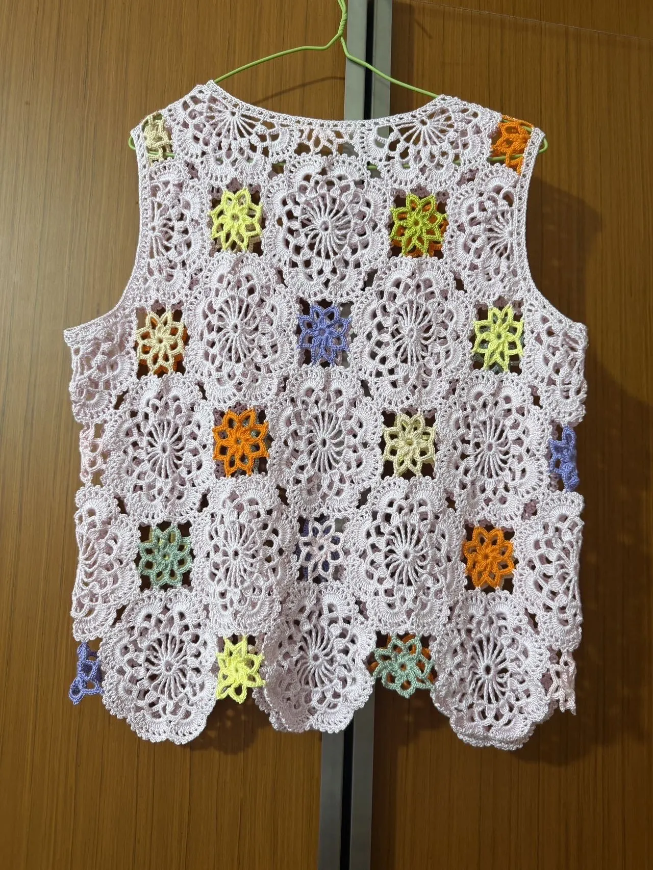 拼花背心, a crochet project shared by Cassie