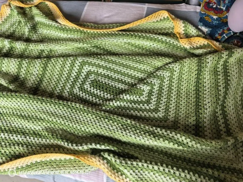 回字型毯子, a crochet project shared by 阿湖
