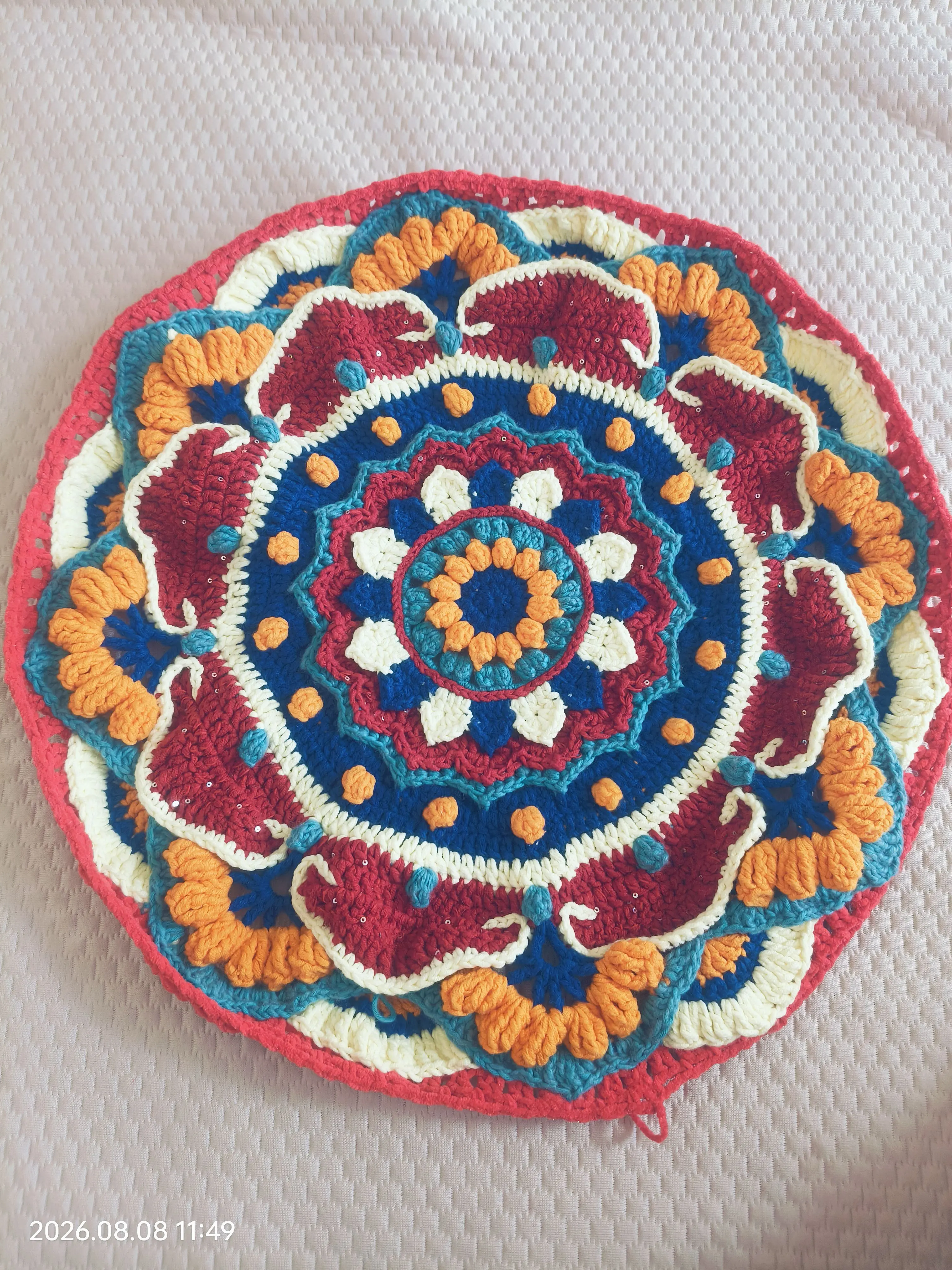 宝相花抱枕, a crochet project shared by ꧁༺慧༻꧂