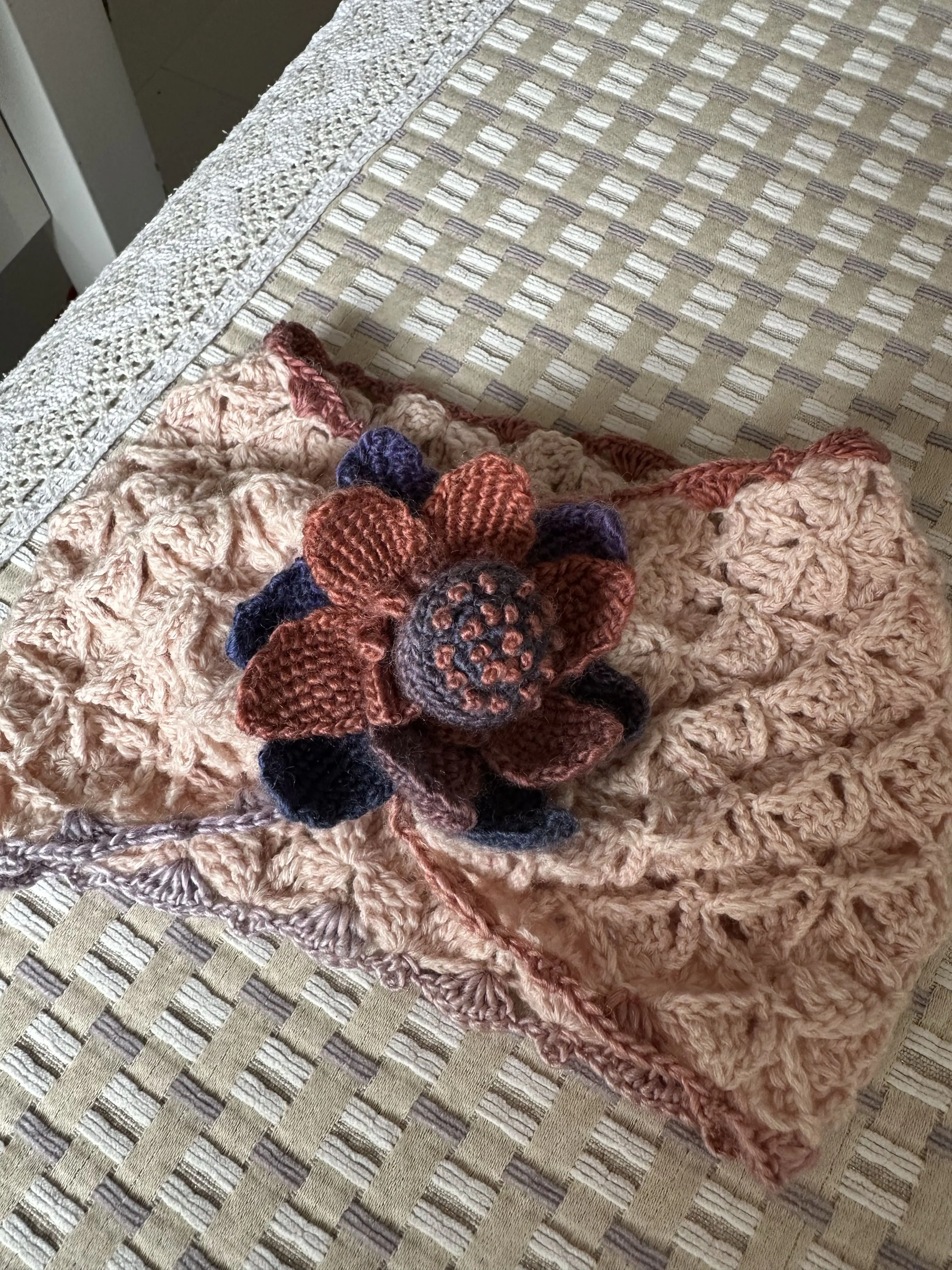又完工了一个作品, a crochet project shared by 小天鹅