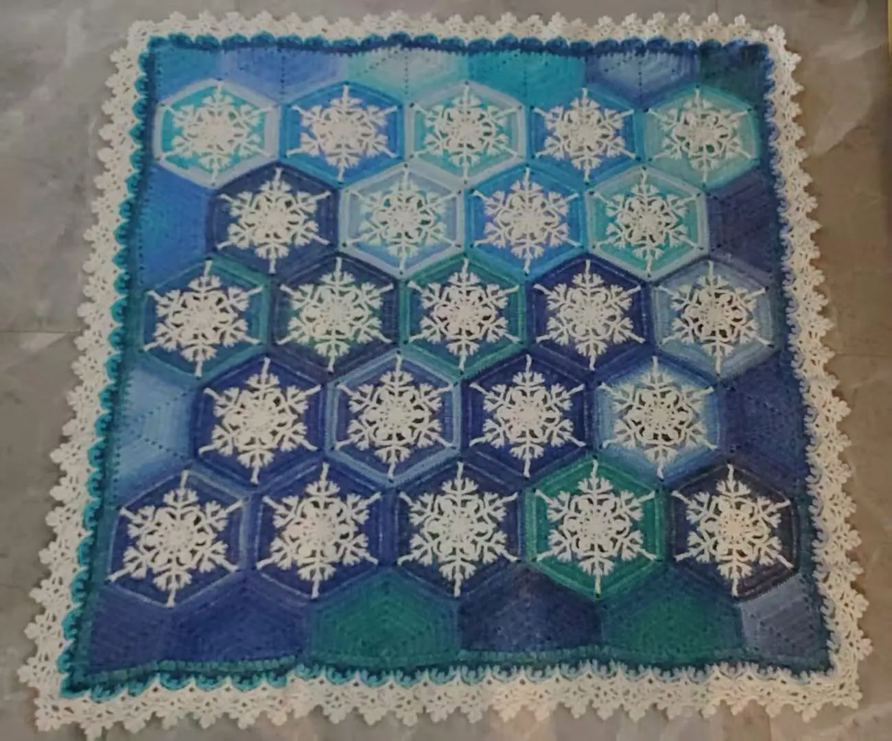 霜影雪花毯, a crochet project shared by 冬日夏云